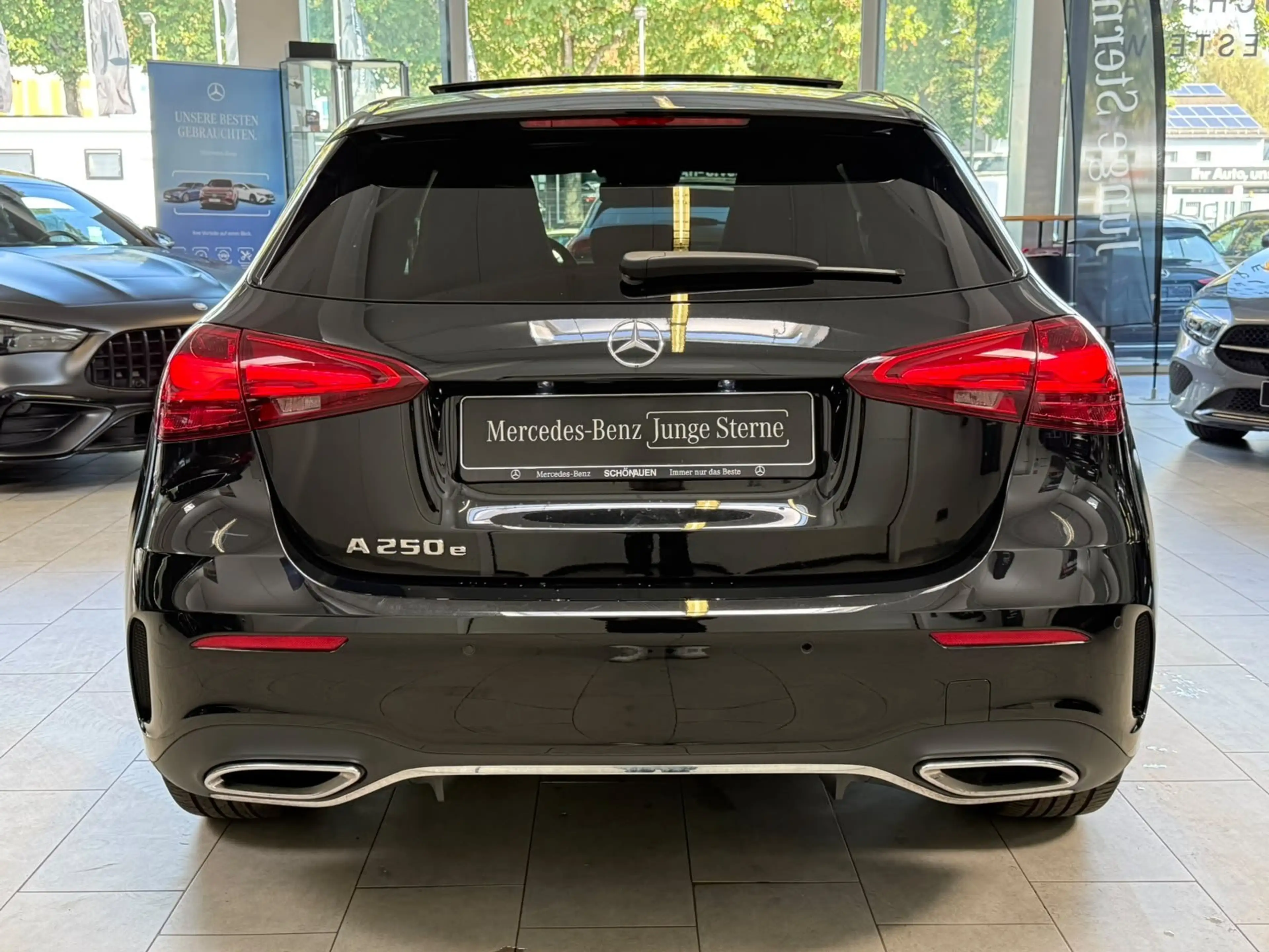 Mercedes-Benz A 250 e AMG PANO+AHK+BEAM+BURMES+DISTR+AC11KW — photo 5