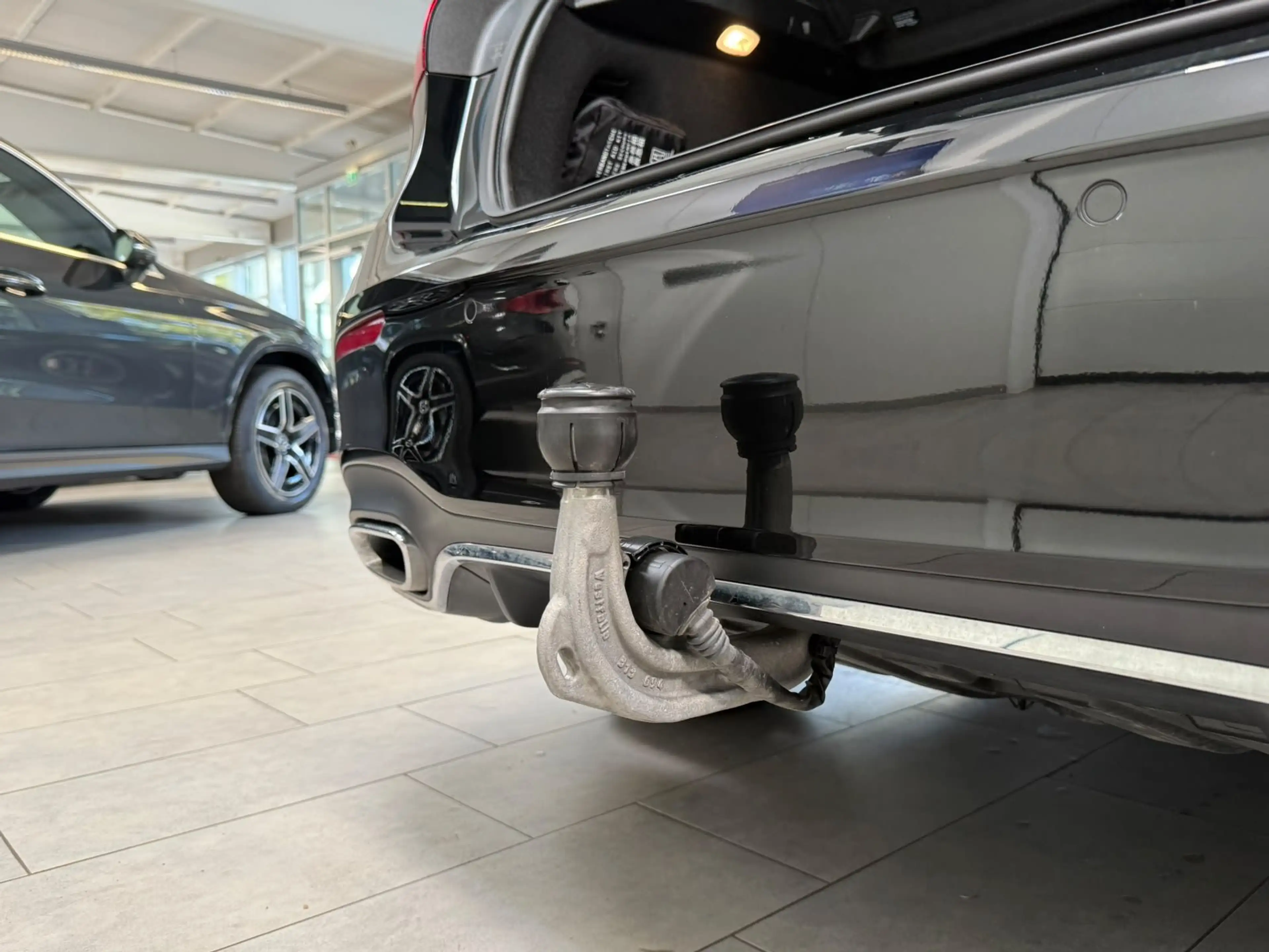 Mercedes-Benz A 250 e AMG PANO+AHK+BEAM+BURMES+DISTR+AC11KW — photo 7