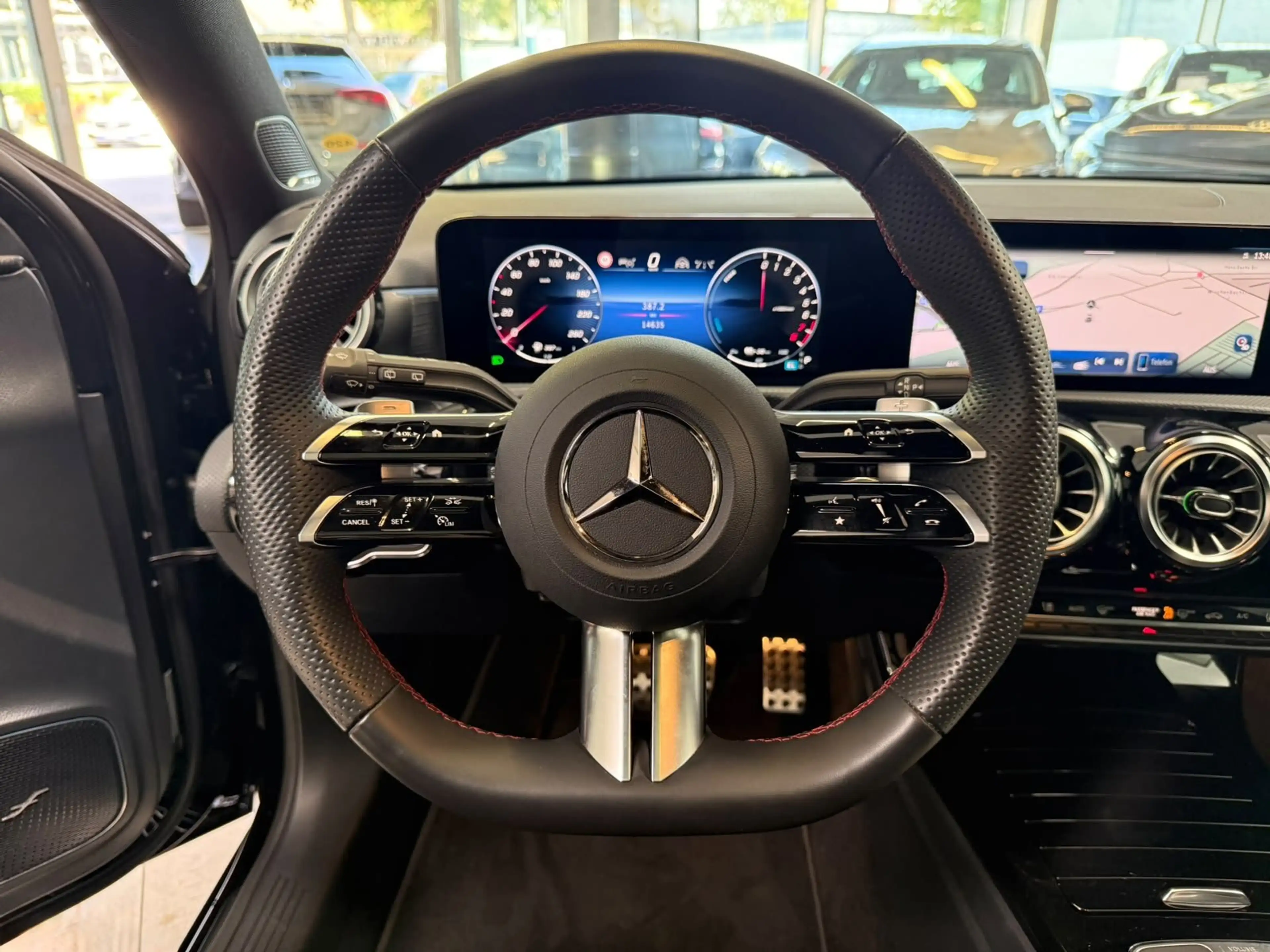 Mercedes-Benz A 250 e AMG PANO+AHK+BEAM+BURMES+DISTR+AC11KW — photo 10
