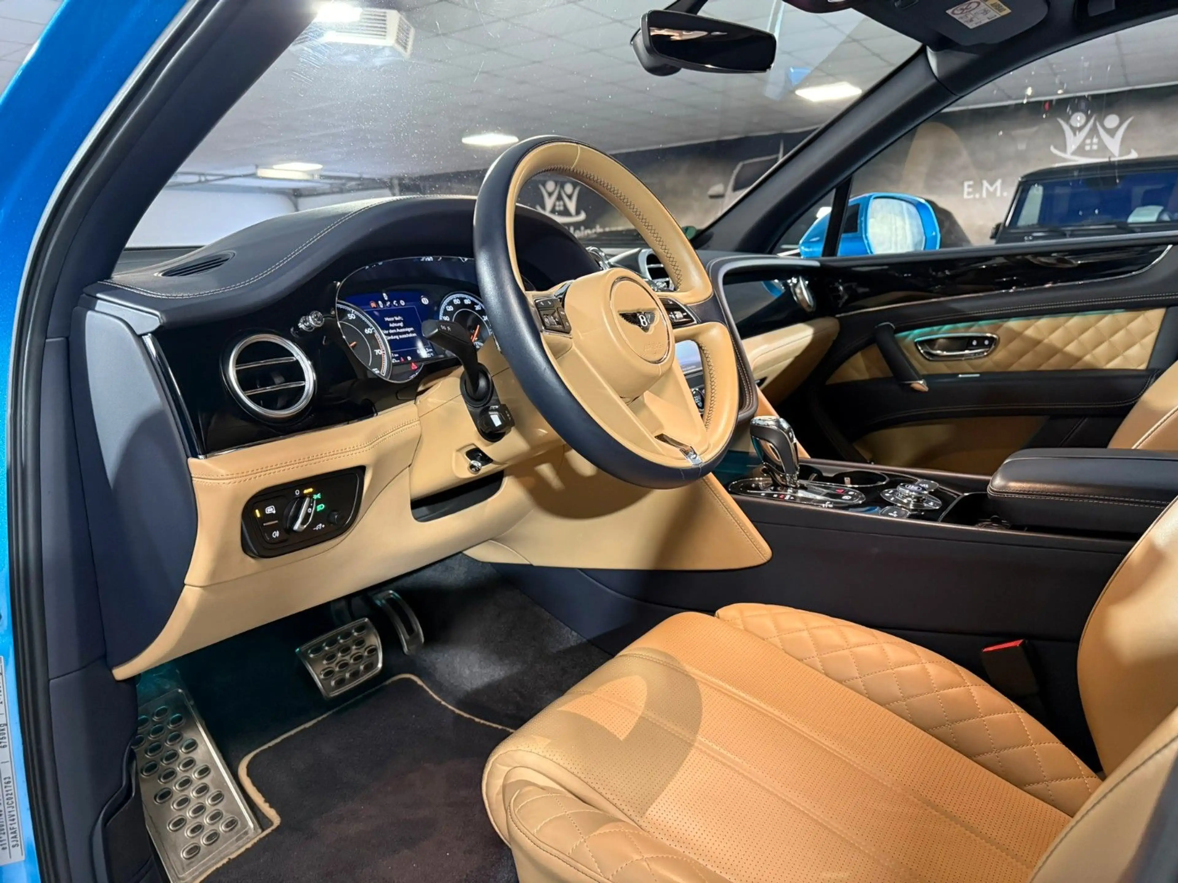 Bentley Bentayga 6.0 W12 4WD Autom. Akrapovic Scheckh. — photo 12