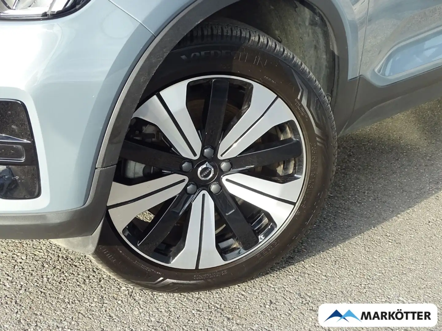 Volvo C40 Core Recharge Pure Electric PANO/AHK/STHZ Gris - 2