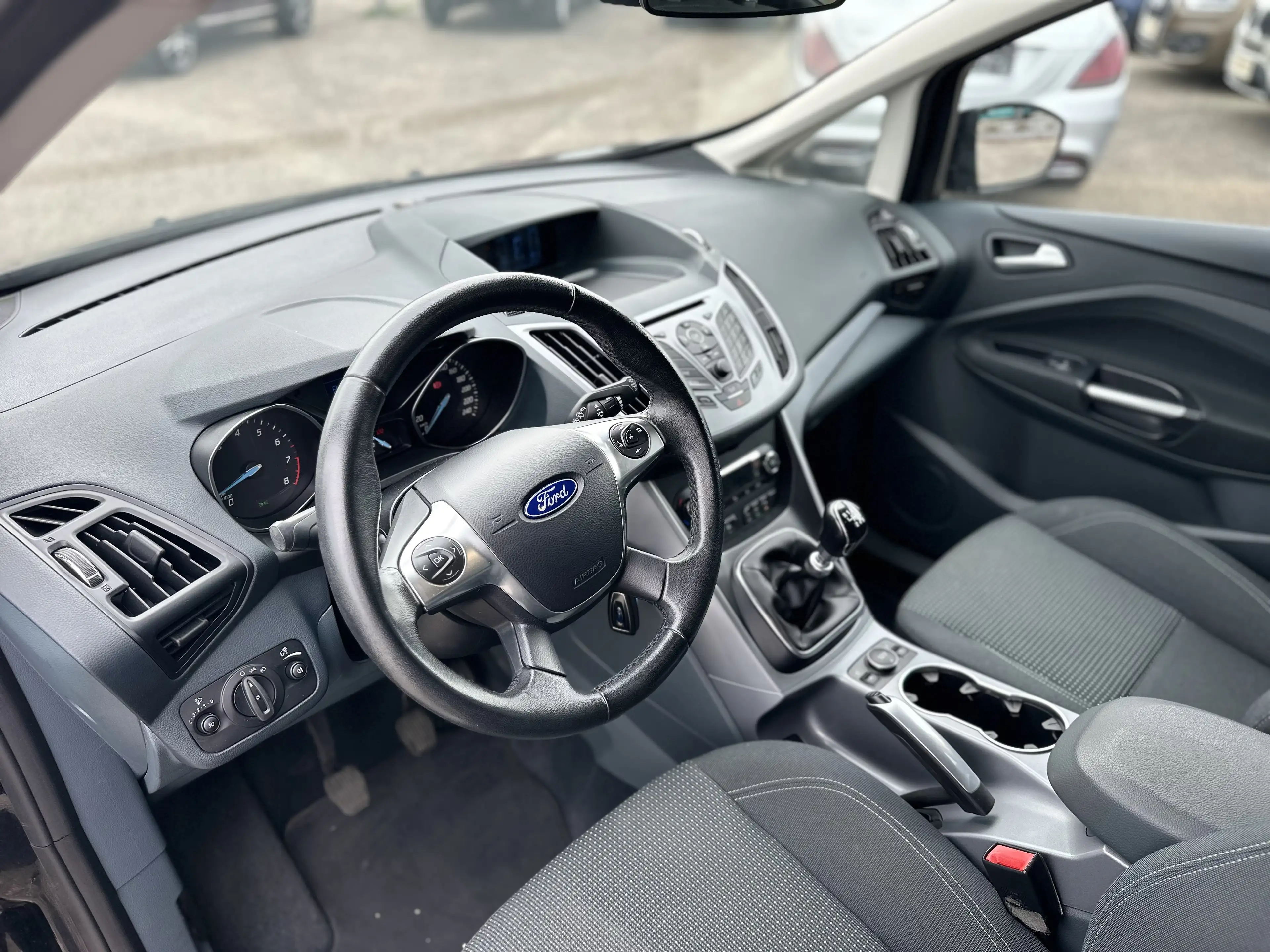 Ford C-Max Sync Edition — photo 14