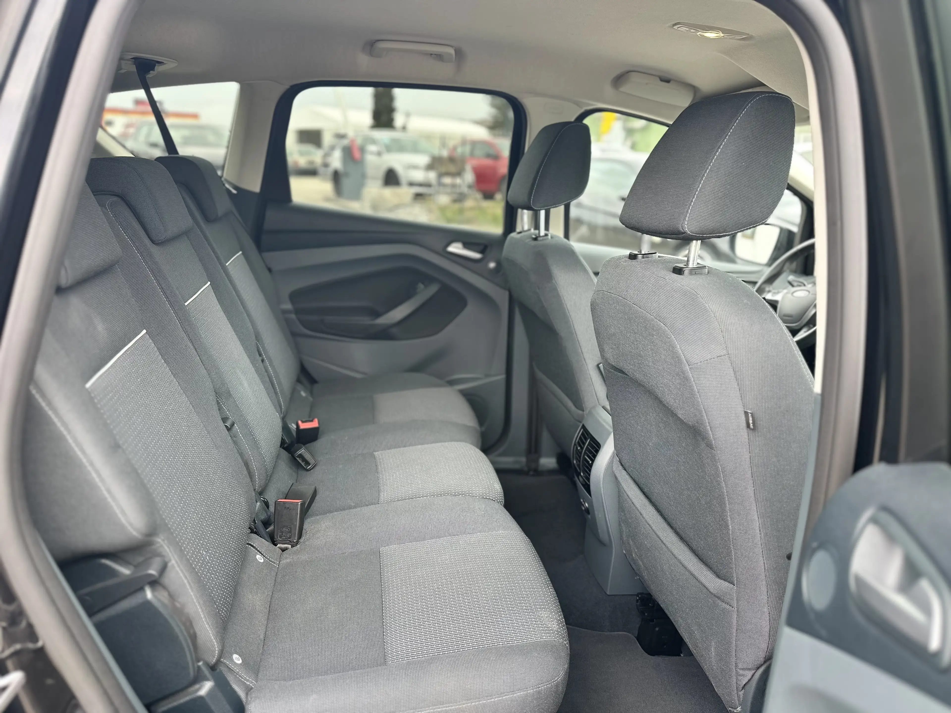 Ford C-Max Sync Edition — photo 10