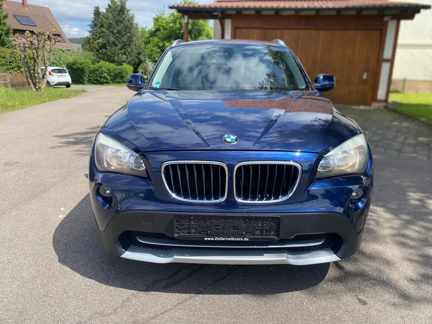 BMW X1 18 i sDrive*X-Line*PDC*AHK*TÜV/AU NEU* Blu/Azzurro - 1