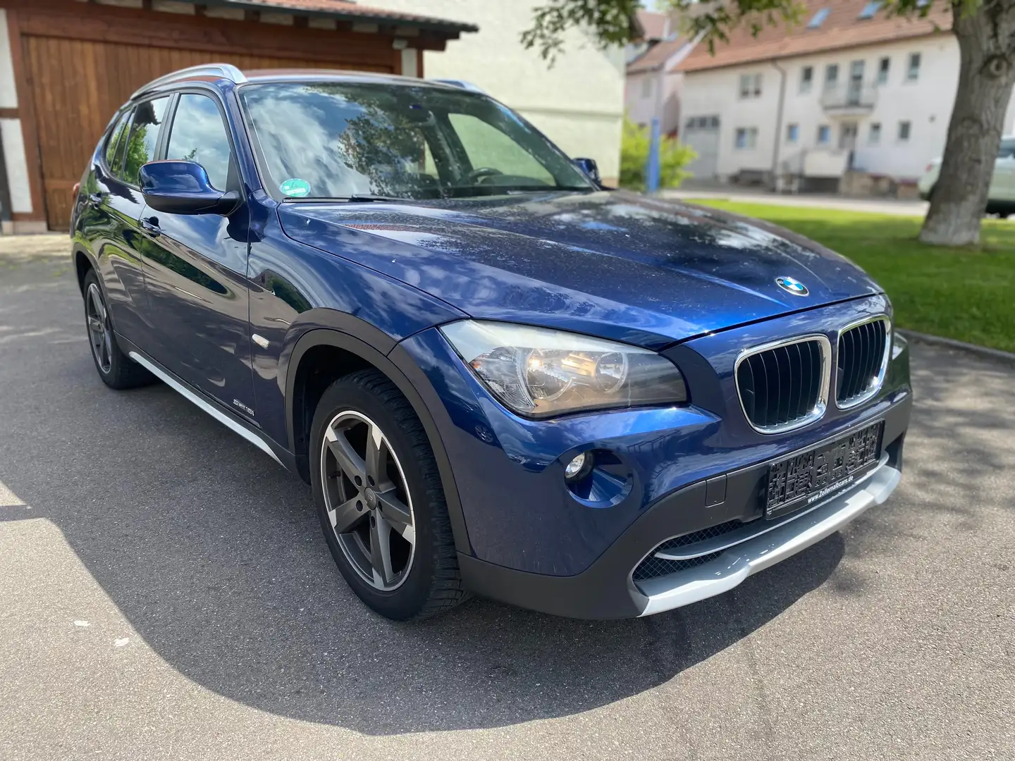 BMW X1 18 i sDrive*X-Line*PDC*AHK*TÜV/AU NEU* Blu/Azzurro - 2