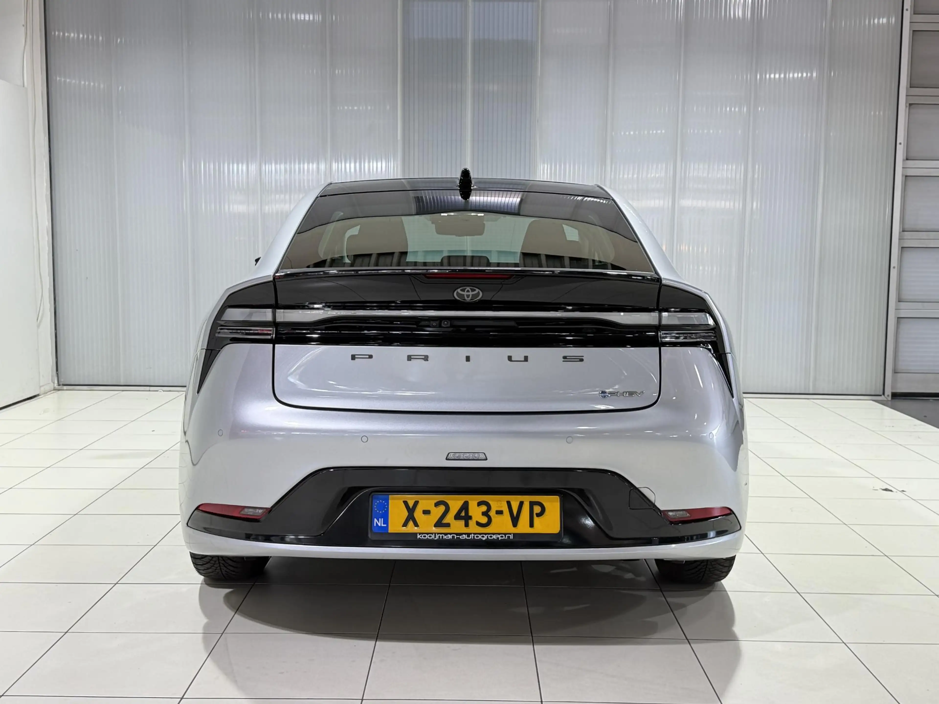 Toyota Prius 2.0 Plug-in Executive | Panoramadak | BTW auto | A — photo 15