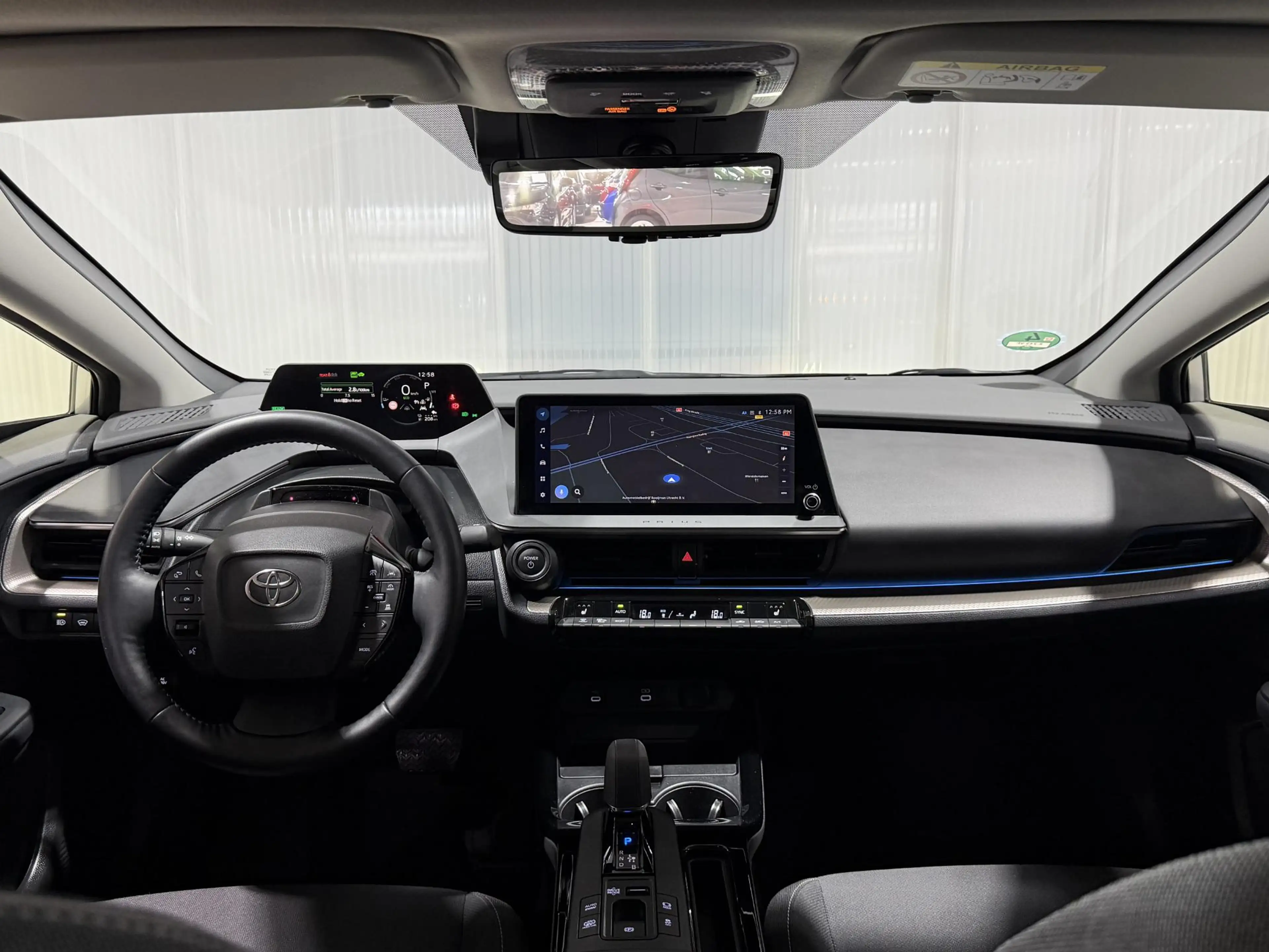 Toyota Prius 2.0 Plug-in Executive | Panoramadak | BTW auto | A — photo 4