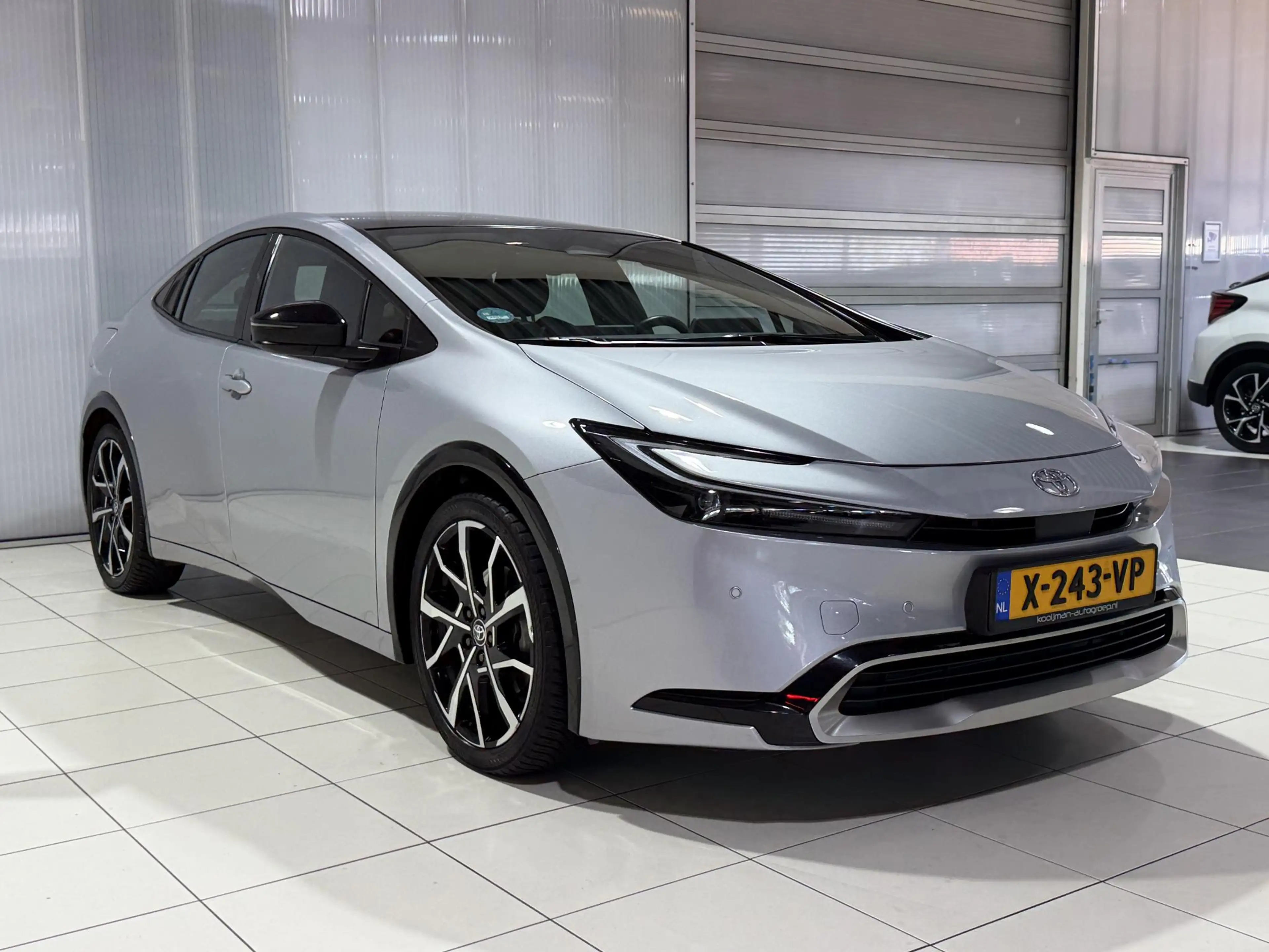 Toyota Prius 2.0 Plug-in Executive | Panoramadak | BTW auto | A — photo 5