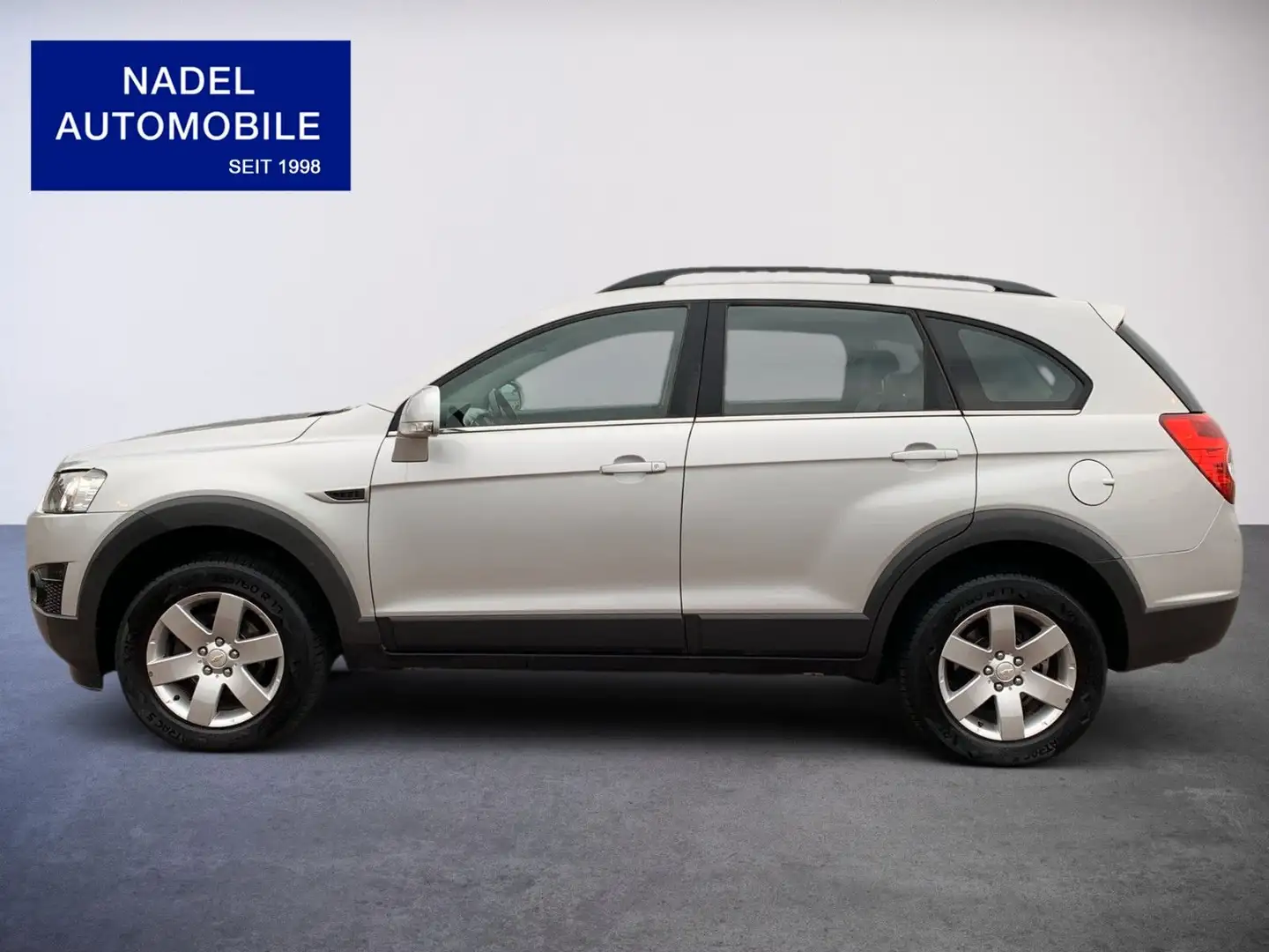 Chevrolet Captiva 2.4 LT/Navi/Klima/4Season/7 Sitze Silber - 2
