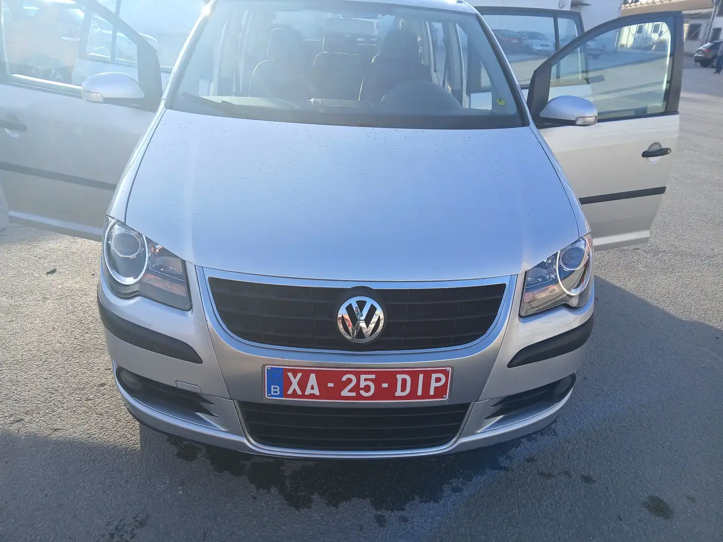 Volkswagen Touran 1.9 TDi Highline DPF - 2