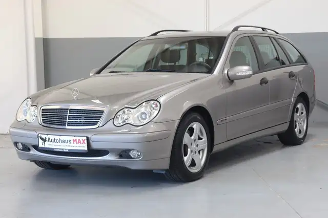 Mercedes-Benz C 240 T~SZH~elek Sitze~wenig KM~sauber~Navi