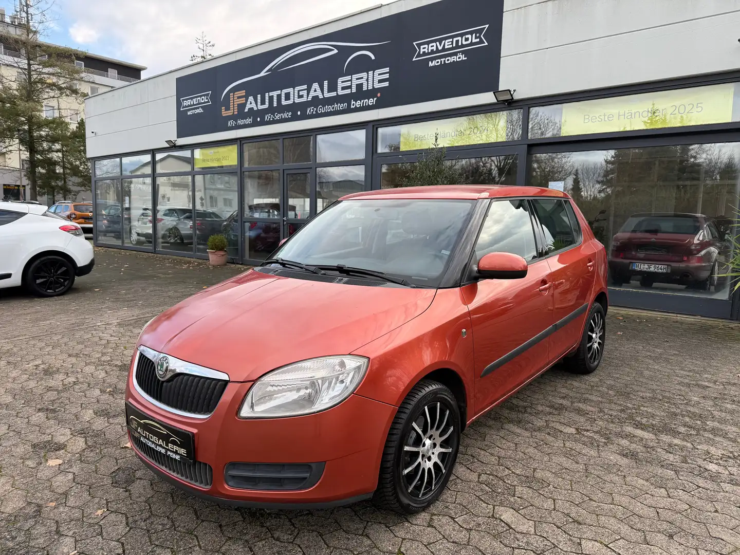 Skoda Fabia Fabia II Fließheck 1.2 HTP Classic Orange - 1