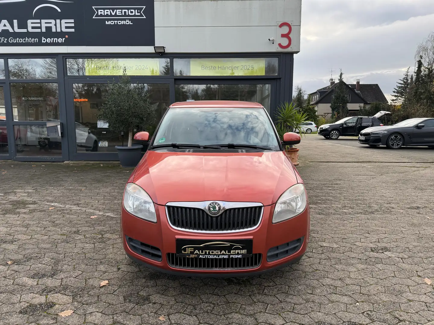 Skoda Fabia Fabia II Fließheck 1.2 HTP Classic Orange - 2