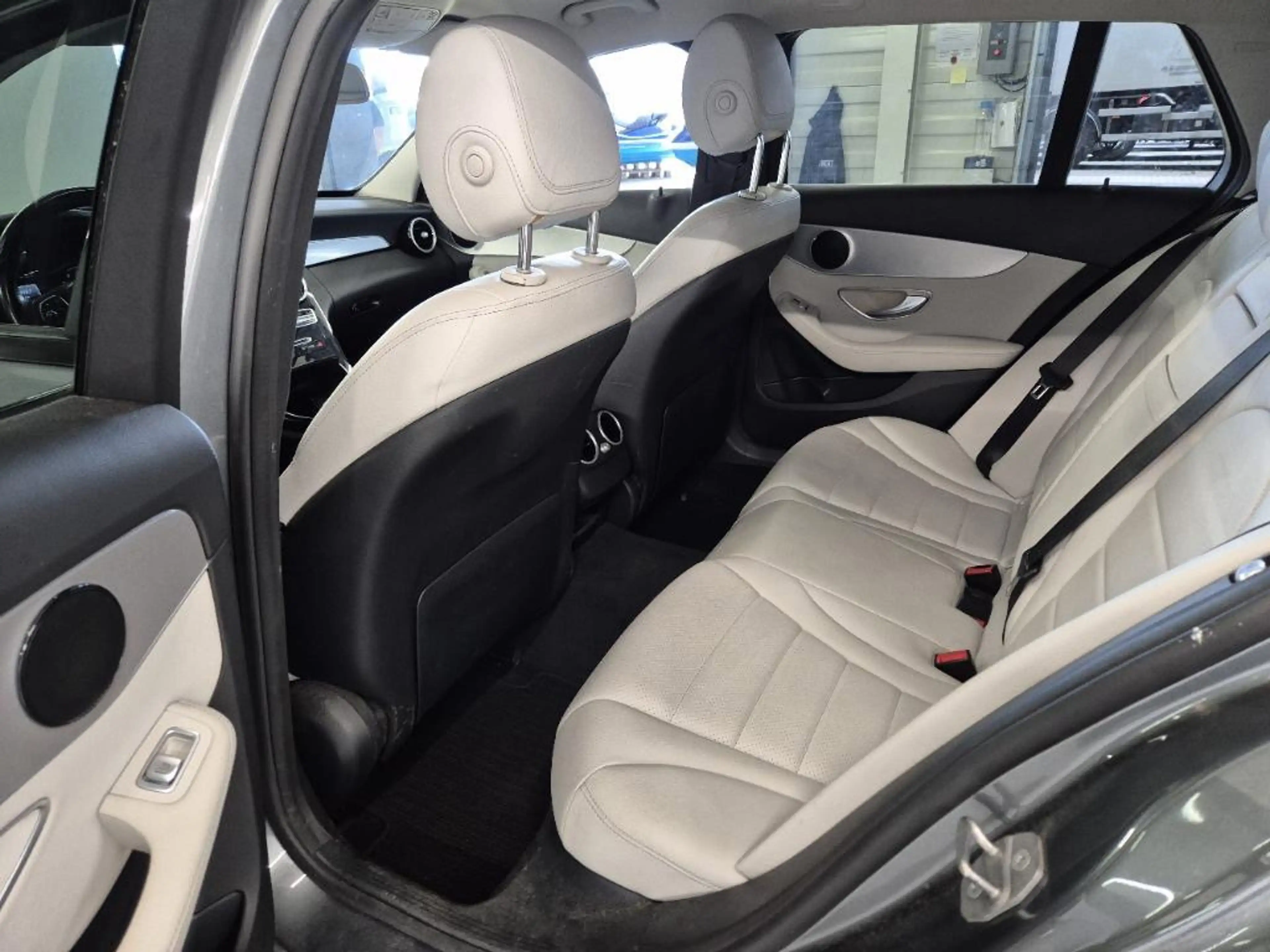 Mercedes-Benz C 350 Estate e Premium | Luchtvering | Volleder | Camera — photo 8