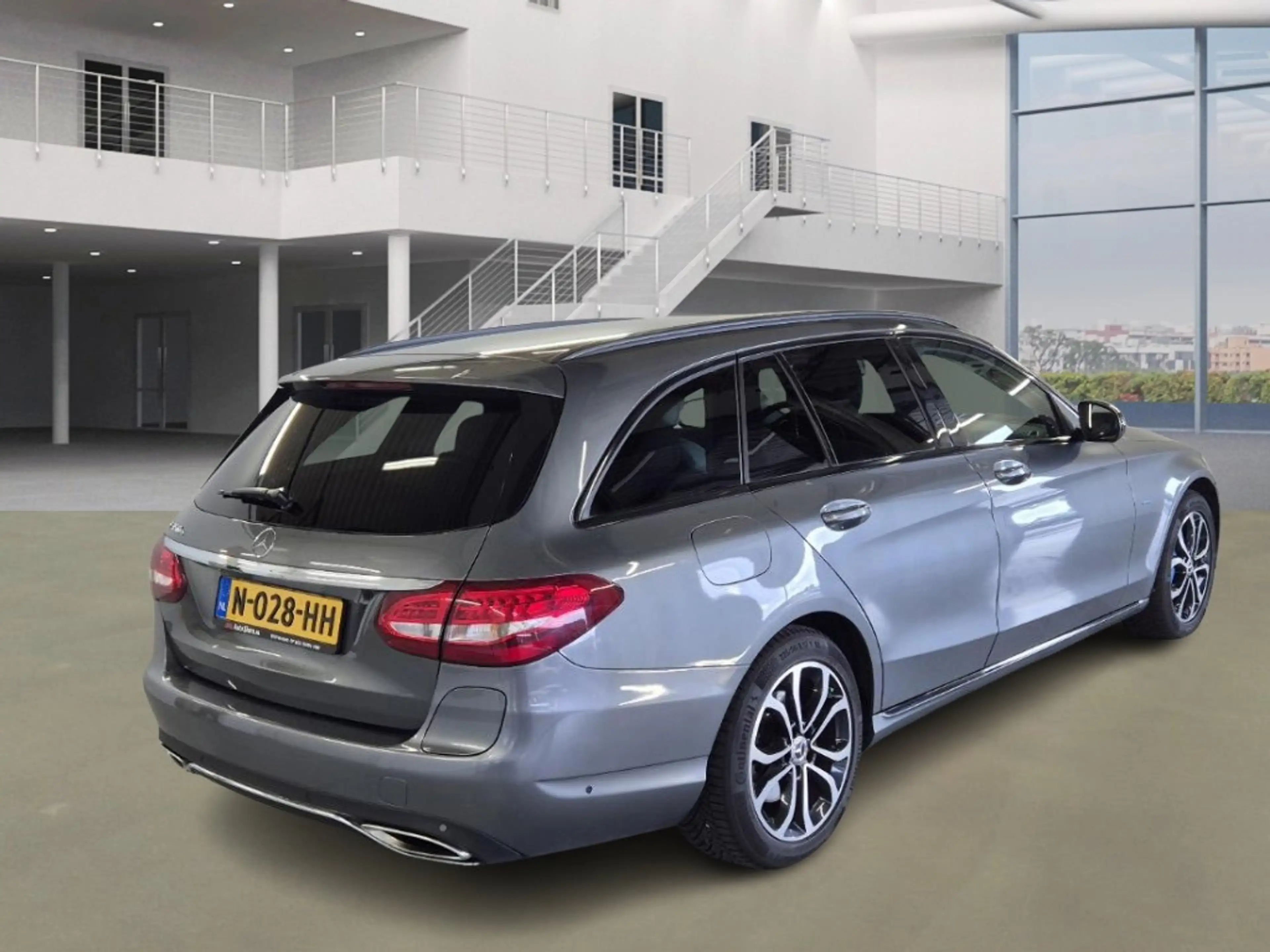 Mercedes-Benz C 350 Estate e Premium | Luchtvering | Volleder | Camera — photo 4