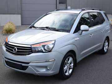 2.2 SV220e-XDi 2WD Sapphire