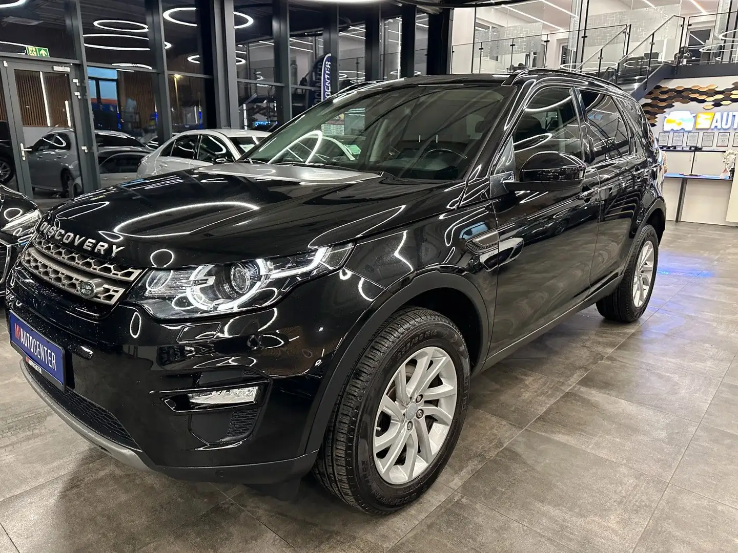 Land Rover Discovery Sport SE AWD *1. Hand*Panorama*Kamera* Fekete - 2