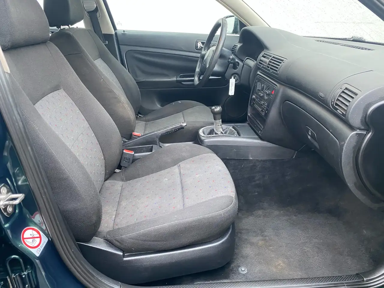 Volkswagen Passat Variant 1.6 Comfortline 3B Klima/15 Zoll LM+M&S/TÜV 01-202, foto 10