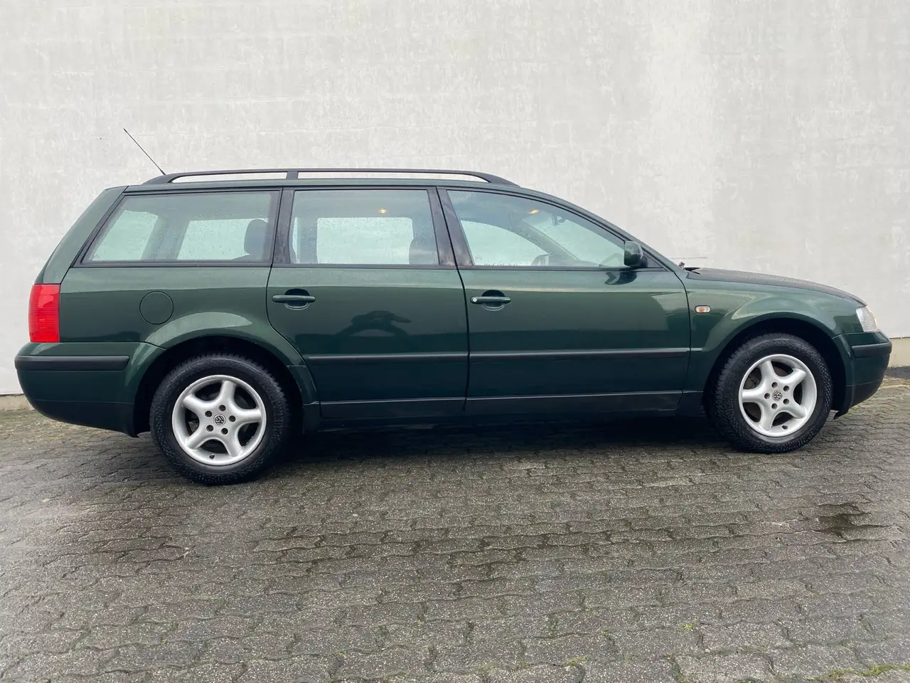Volkswagen Passat Variant 1.6 Comfortline 3B Klima/15 Zoll LM+M&S/TÜV 01-202, foto 3