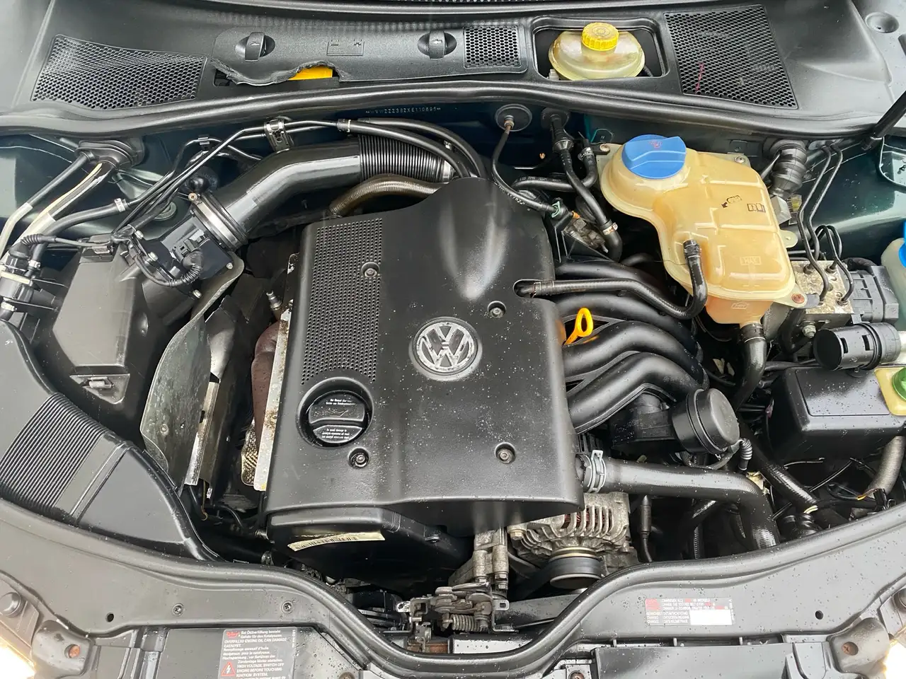 Volkswagen Passat Variant 1.6 Comfortline 3B Klima/15 Zoll LM+M&S/TÜV 01-202, foto 6