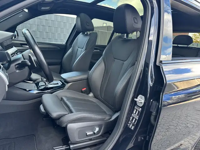 BMW X3 view 11