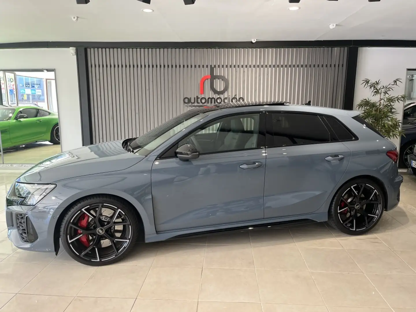 Audi RS3 Sportback quattro S tronic Gris - 1