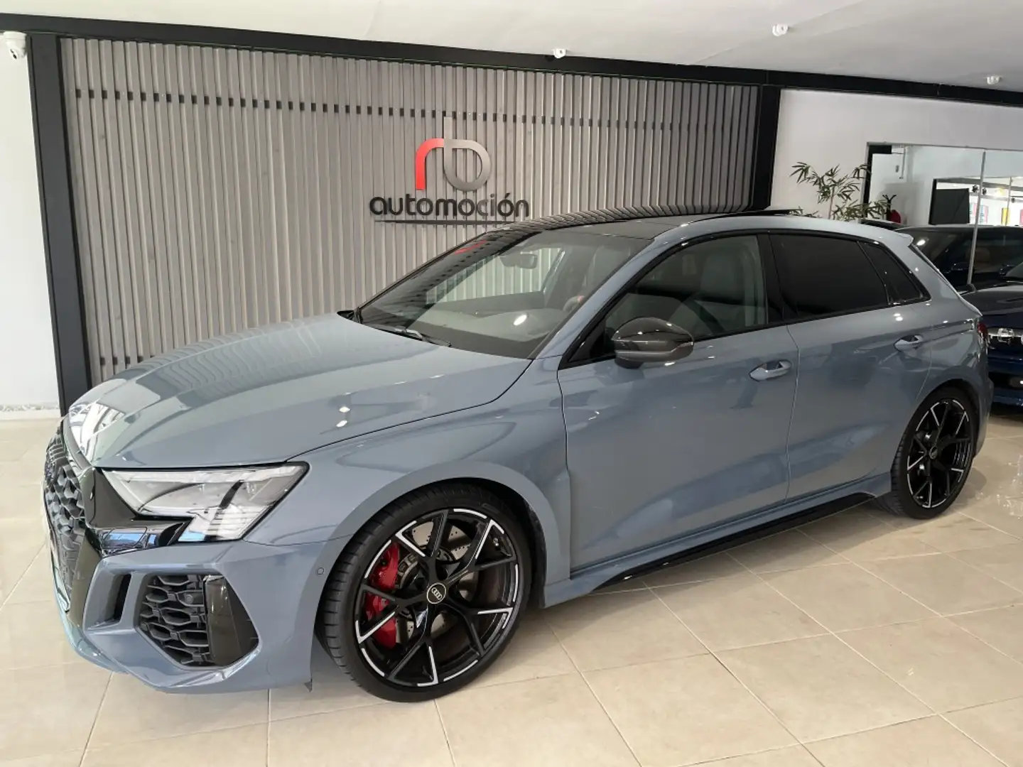 Audi RS3 Sportback quattro S tronic Gris - 2