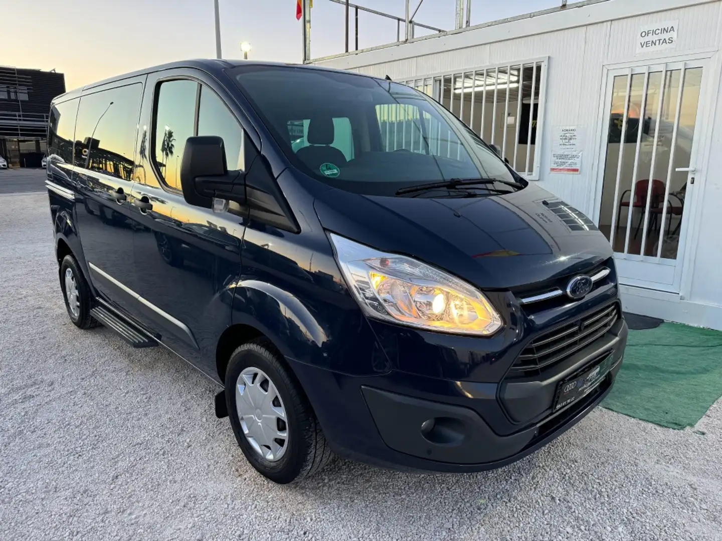 Ford Transit Custom FORD Industrial  Manual de 4 Puerta Bleu - 2