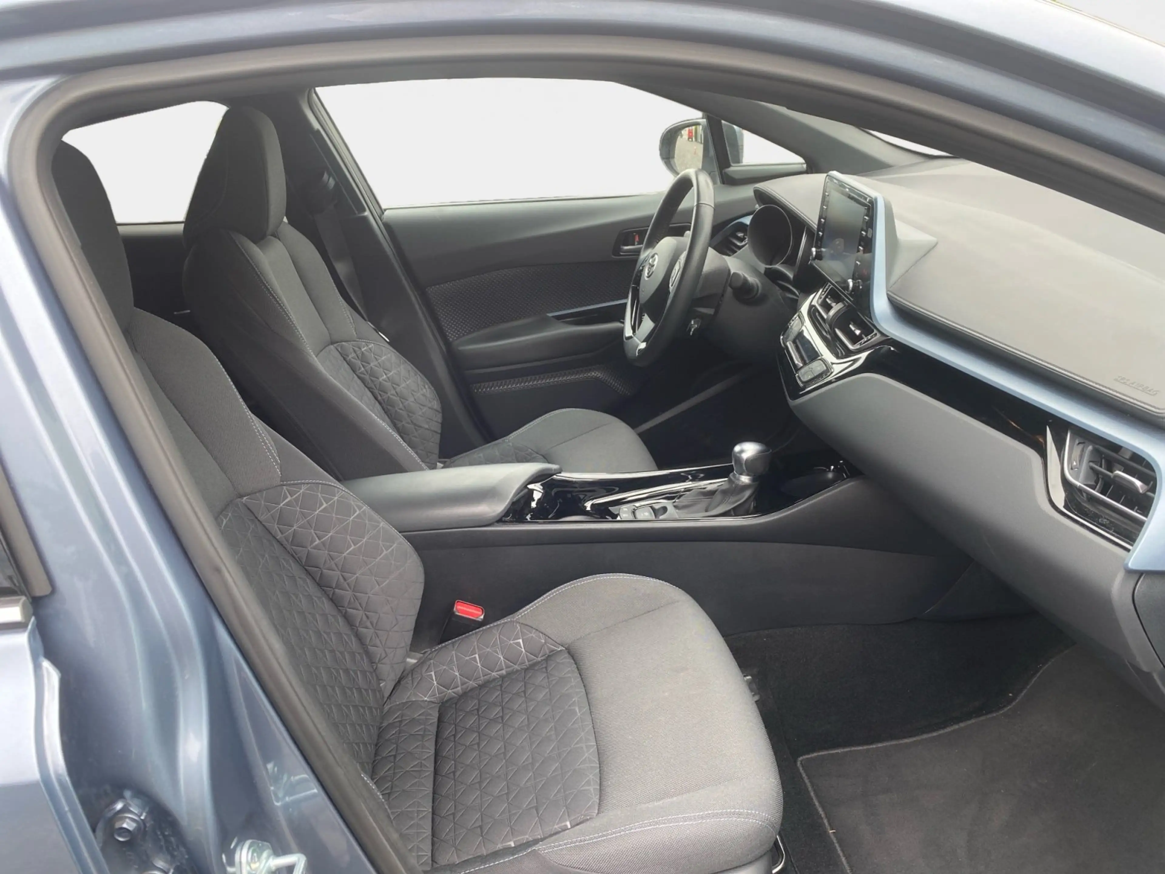Toyota C-HR 1.8 Hybrid 4x2 Team D 2xKlima ACC AUT Kam. — photo 12