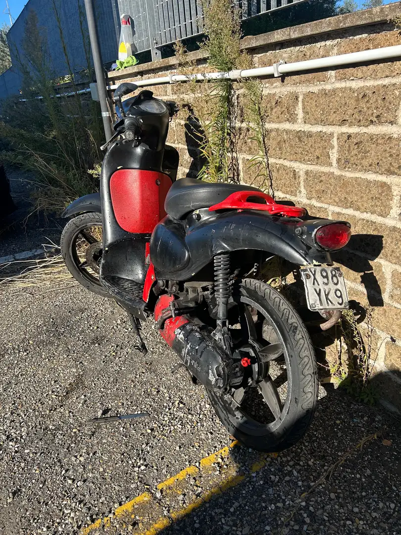 Aprilia Scarabeo 50 Nero - 2