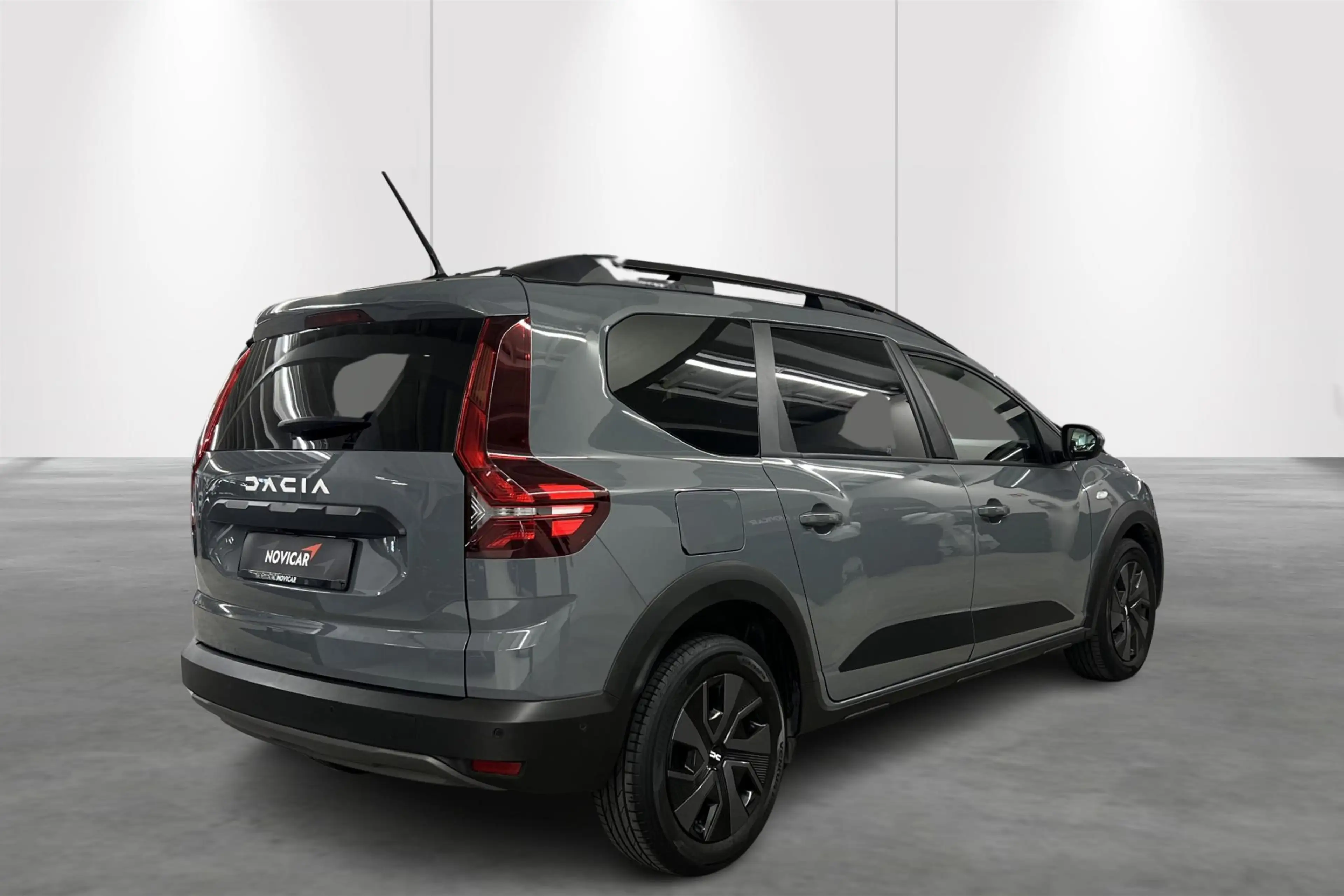 Dacia Jogger 1.0 TCe 110 expression 7p. — photo 2