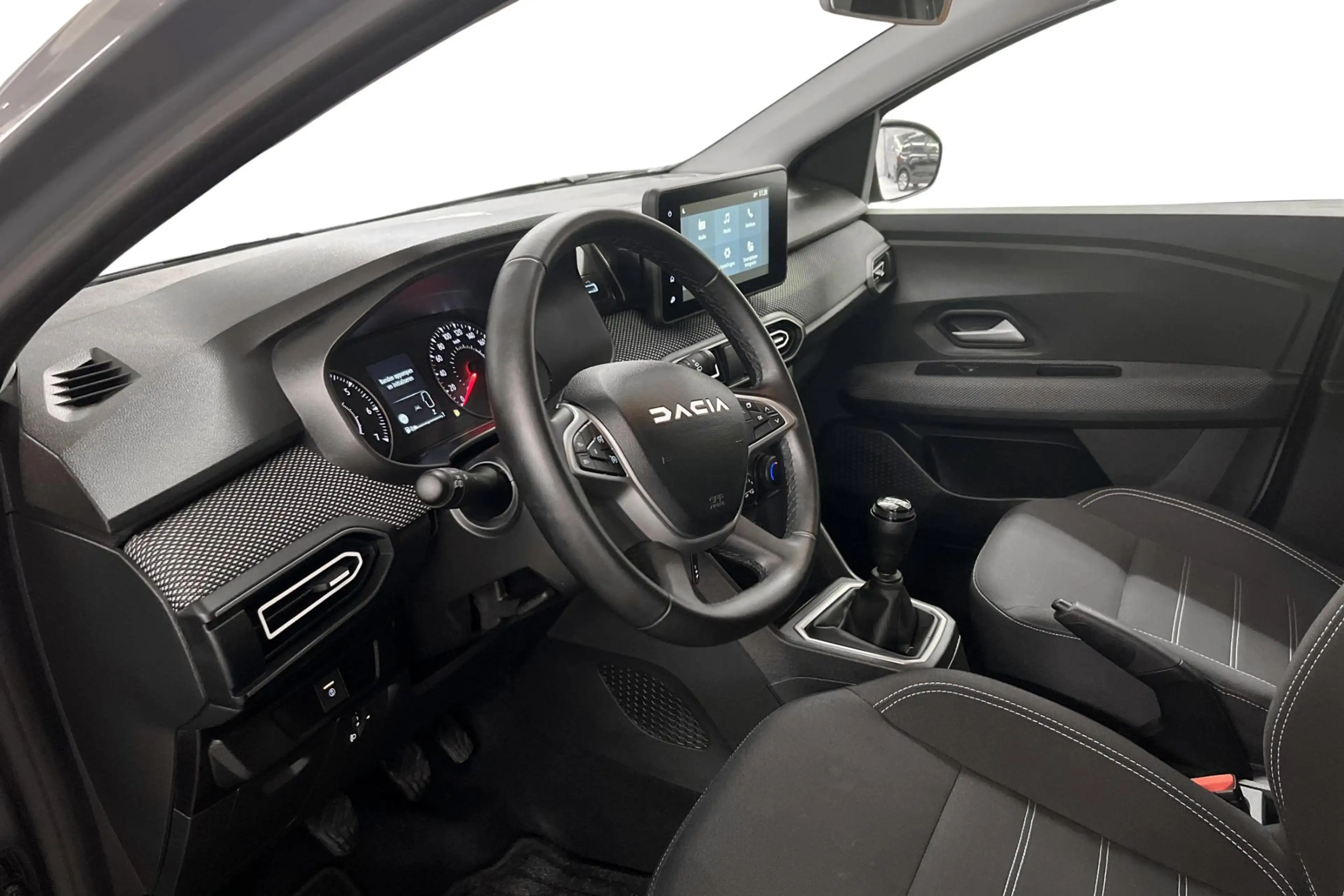 Dacia Jogger 1.0 TCe 110 expression 7p. — photo 11
