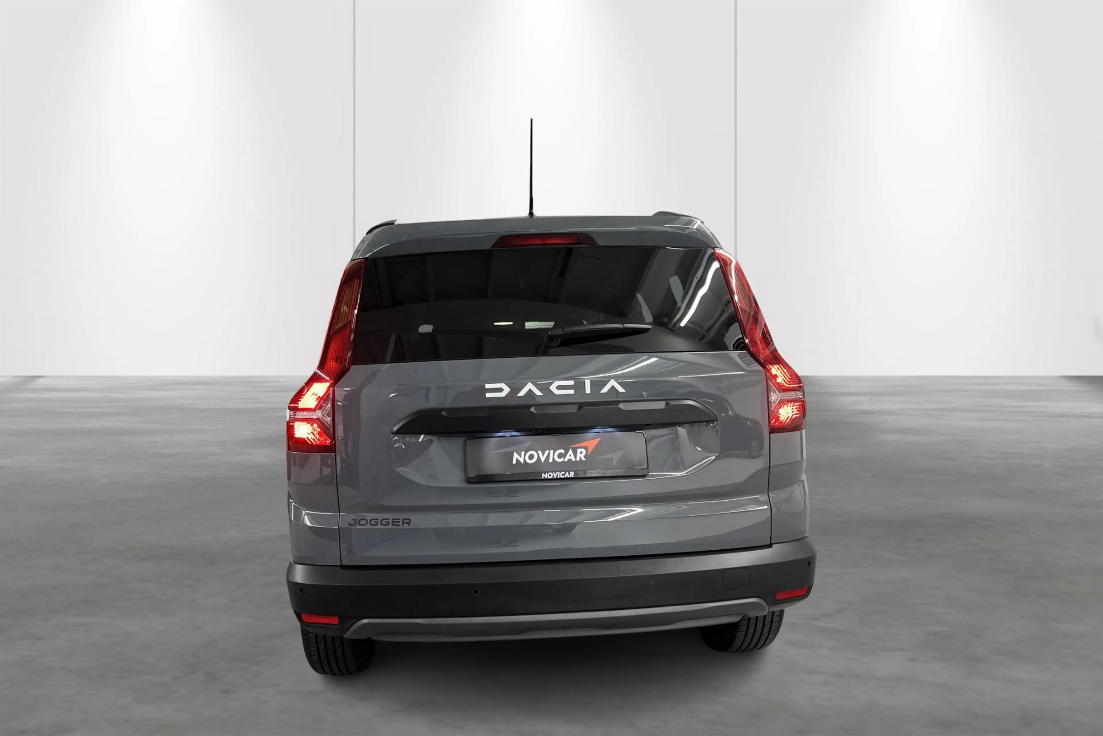 Dacia Jogger 1.0 TCe 110 expression 7p. — photo 9