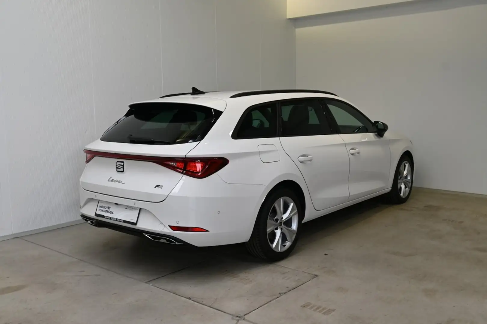 SEAT Leon FR Edition 1.5 TSI 115 PS Blanc - 2