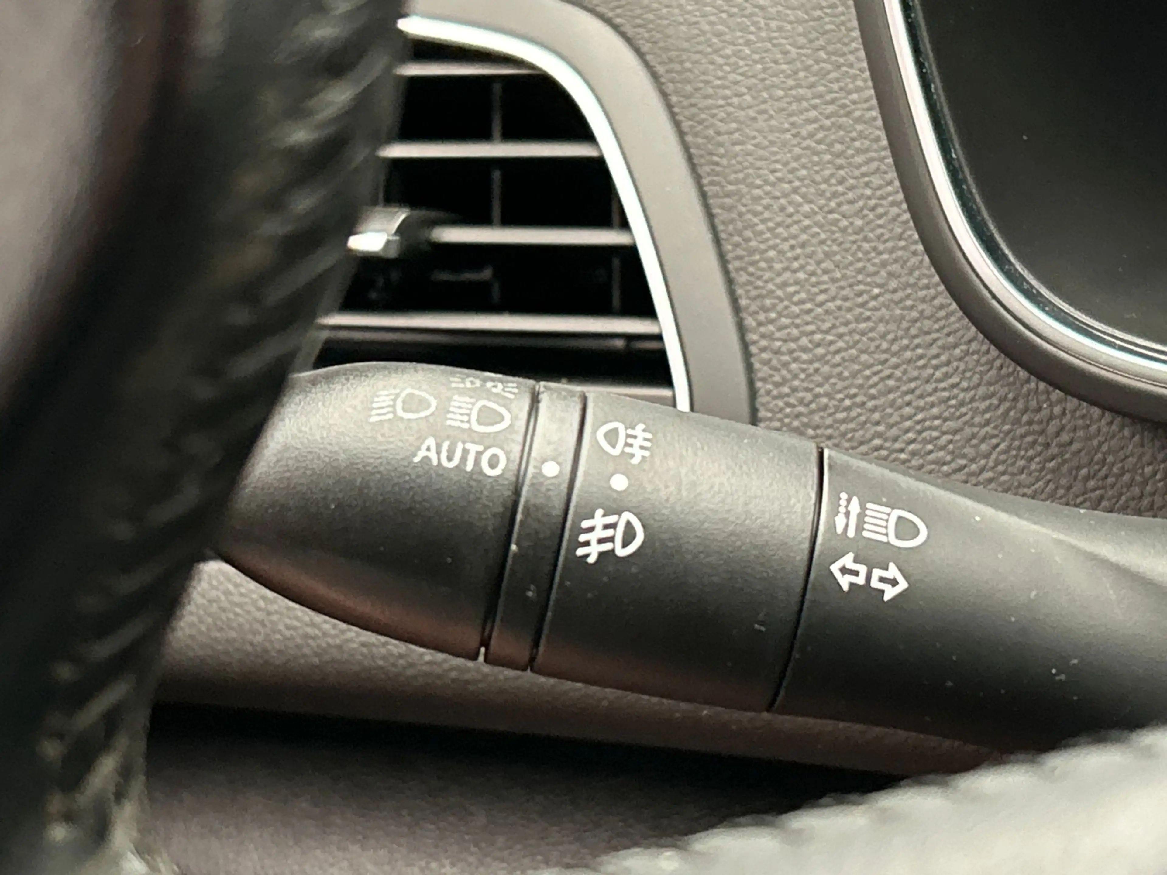 Renault Megane Estate 1.2 TCe Zen | Origineel Nederlands | Naviga — photo 28