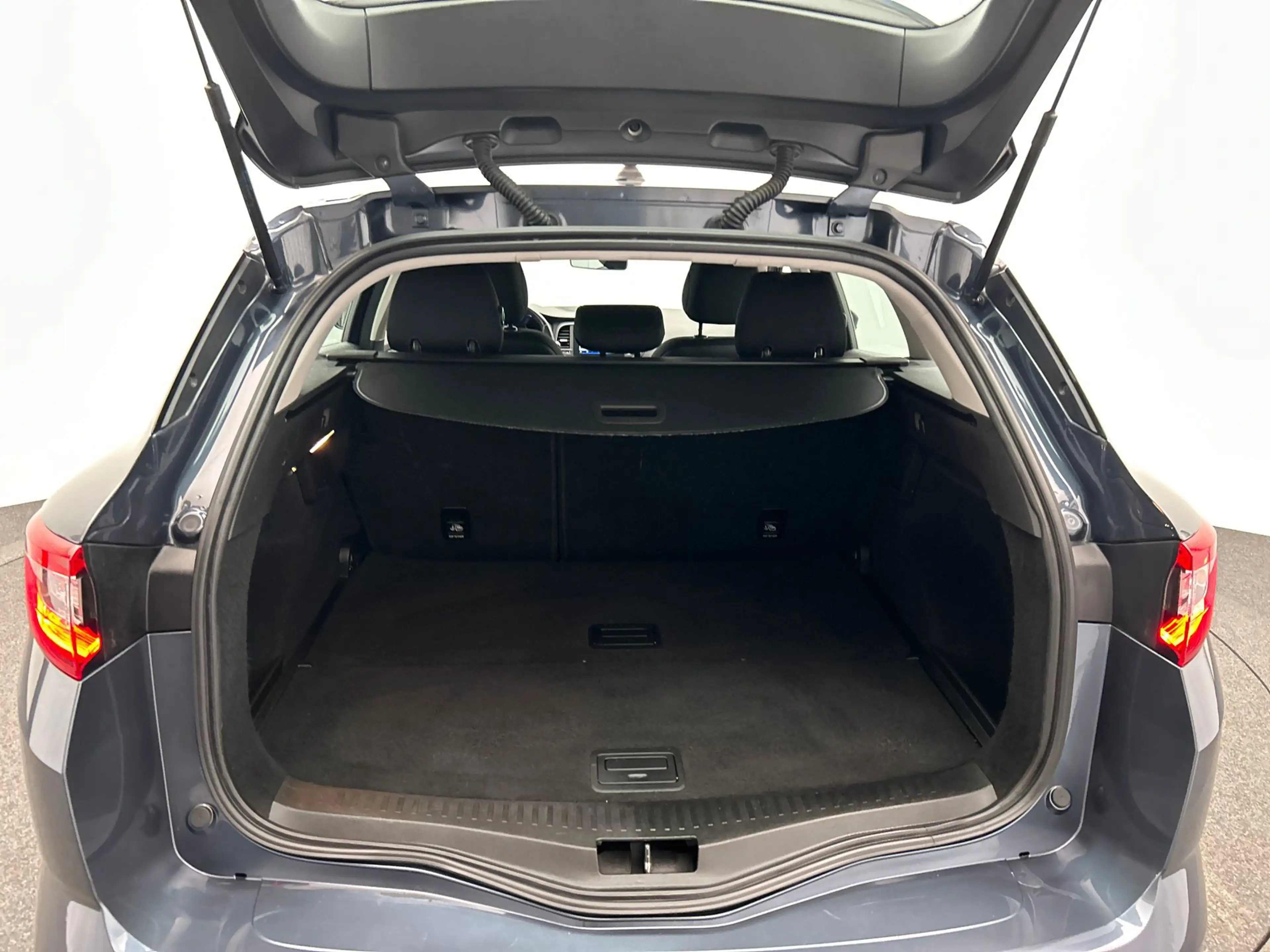 Renault Megane Estate 1.2 TCe Zen | Origineel Nederlands | Naviga — photo 23