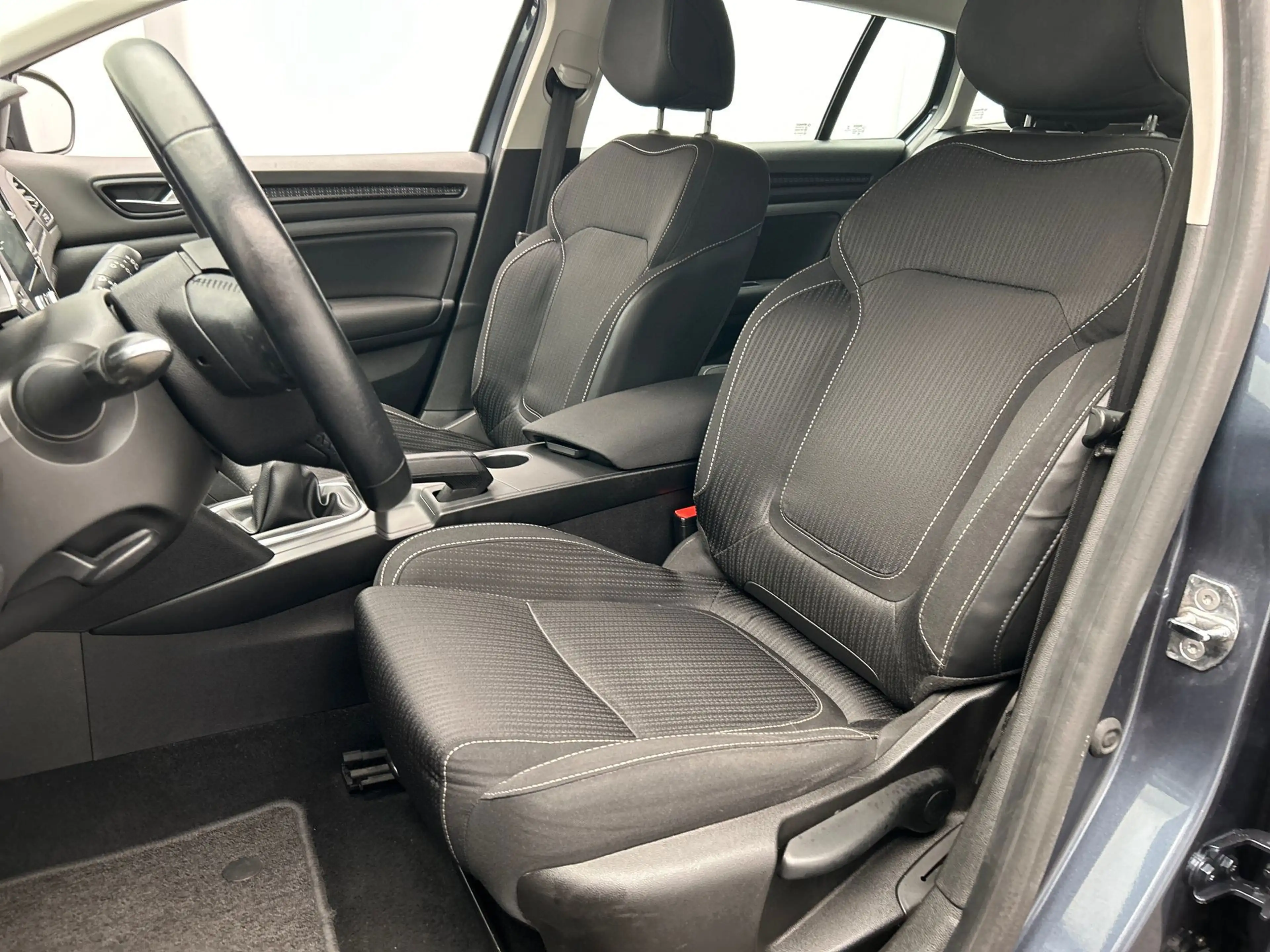 Renault Megane Estate 1.2 TCe Zen | Origineel Nederlands | Naviga — photo 7