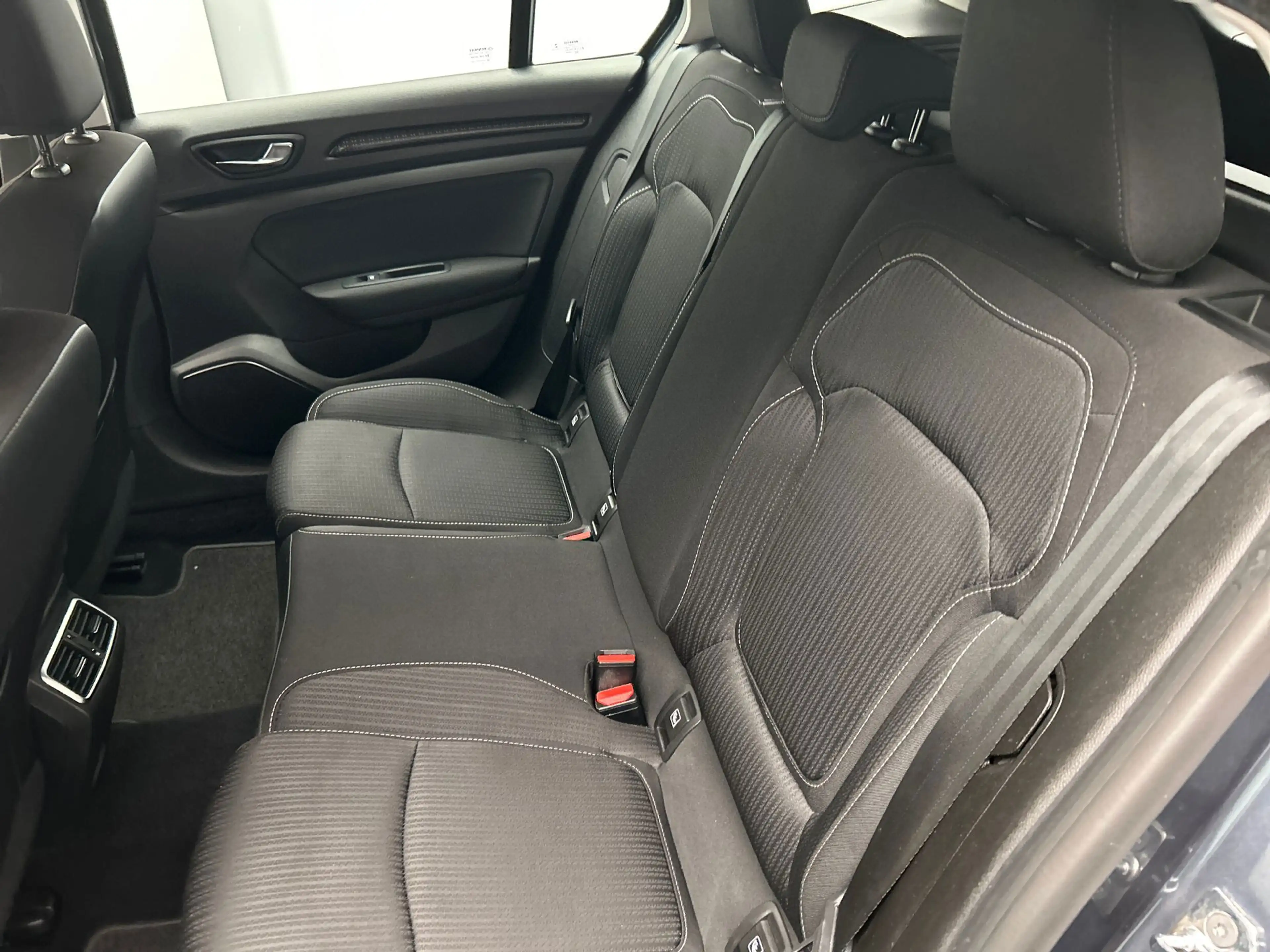 Renault Megane Estate 1.2 TCe Zen | Origineel Nederlands | Naviga — photo 20