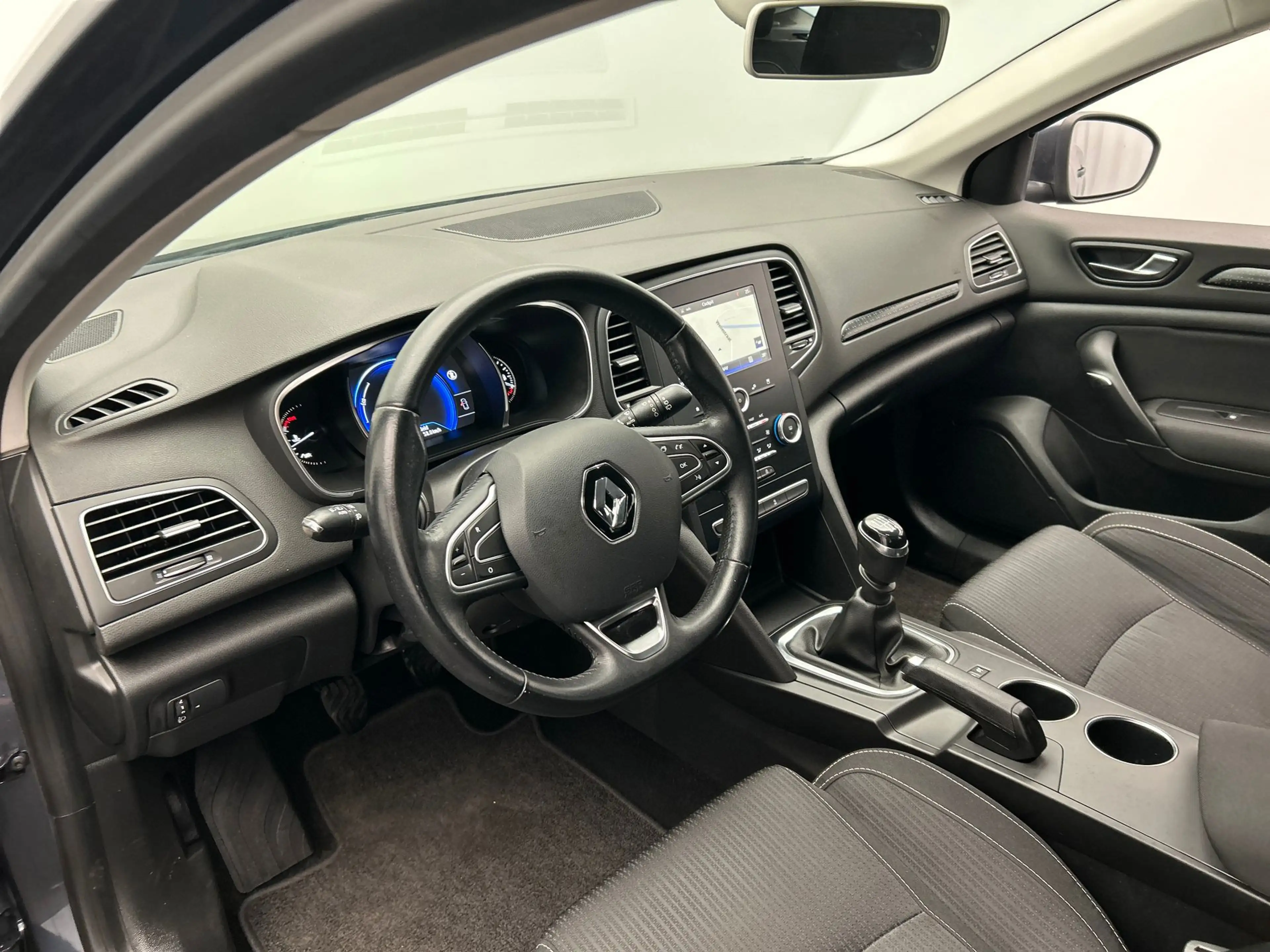 Renault Megane Estate 1.2 TCe Zen | Origineel Nederlands | Naviga — photo 19