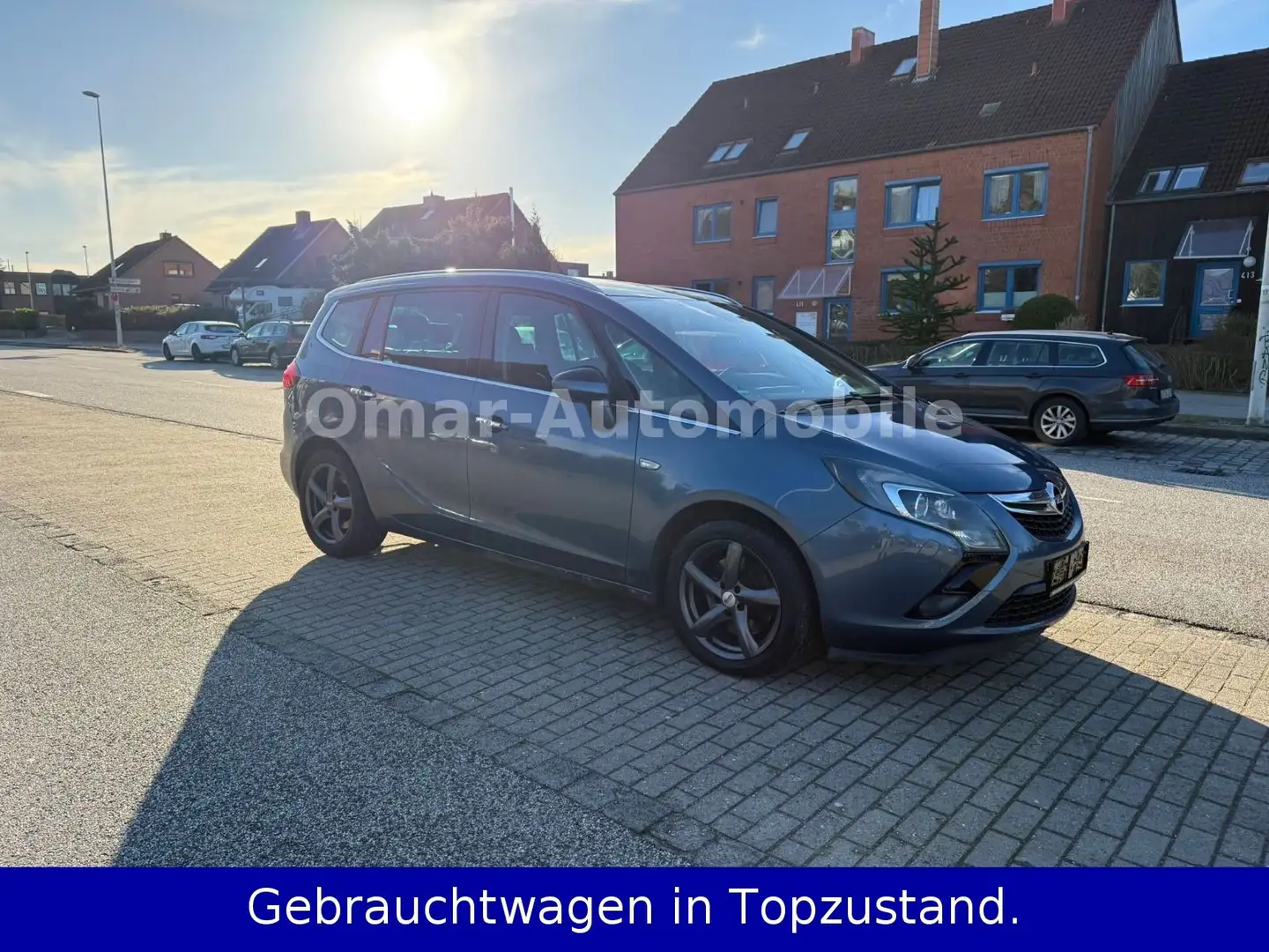 Opel Zafira C Tourer Innovation Blau - 2