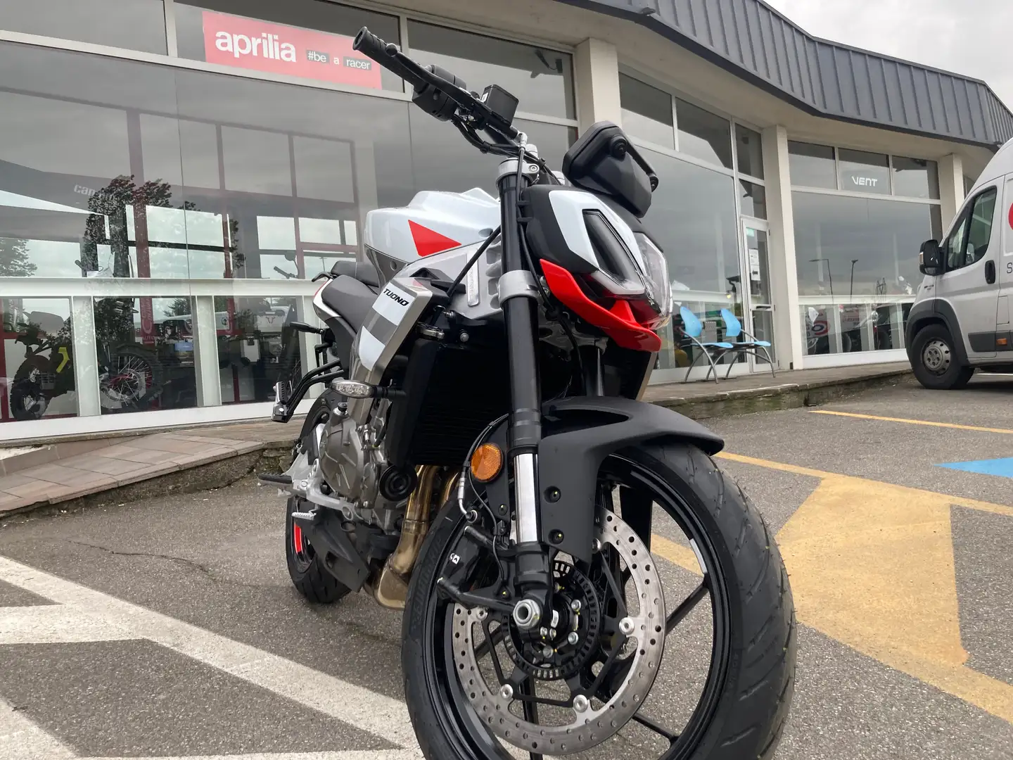 Aprilia Tuono 457 Blanc - 1