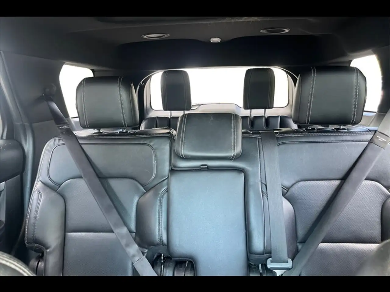 Ford Explorer photo Ford Explorer
