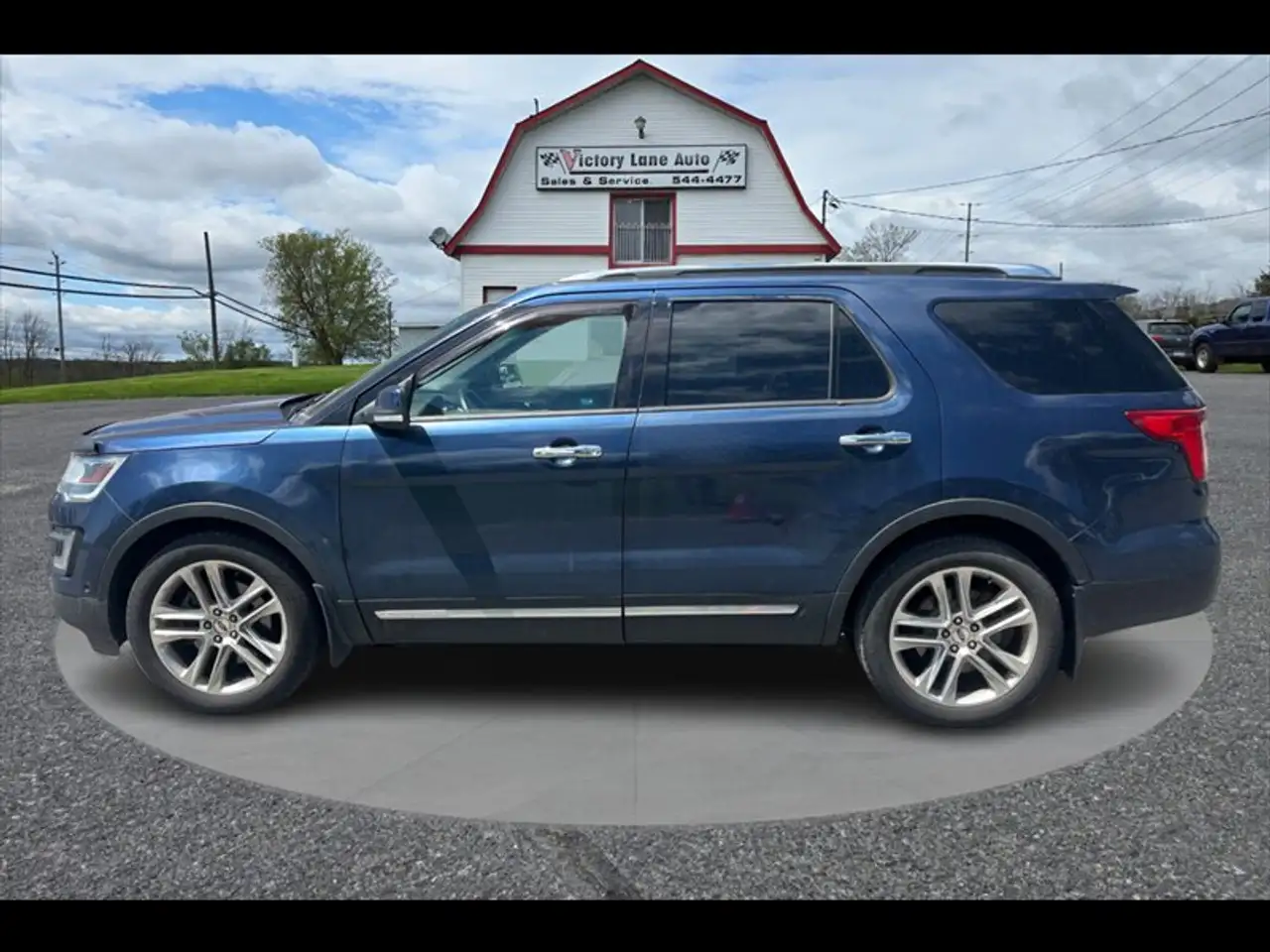 Ford Explorer photo Ford Explorer