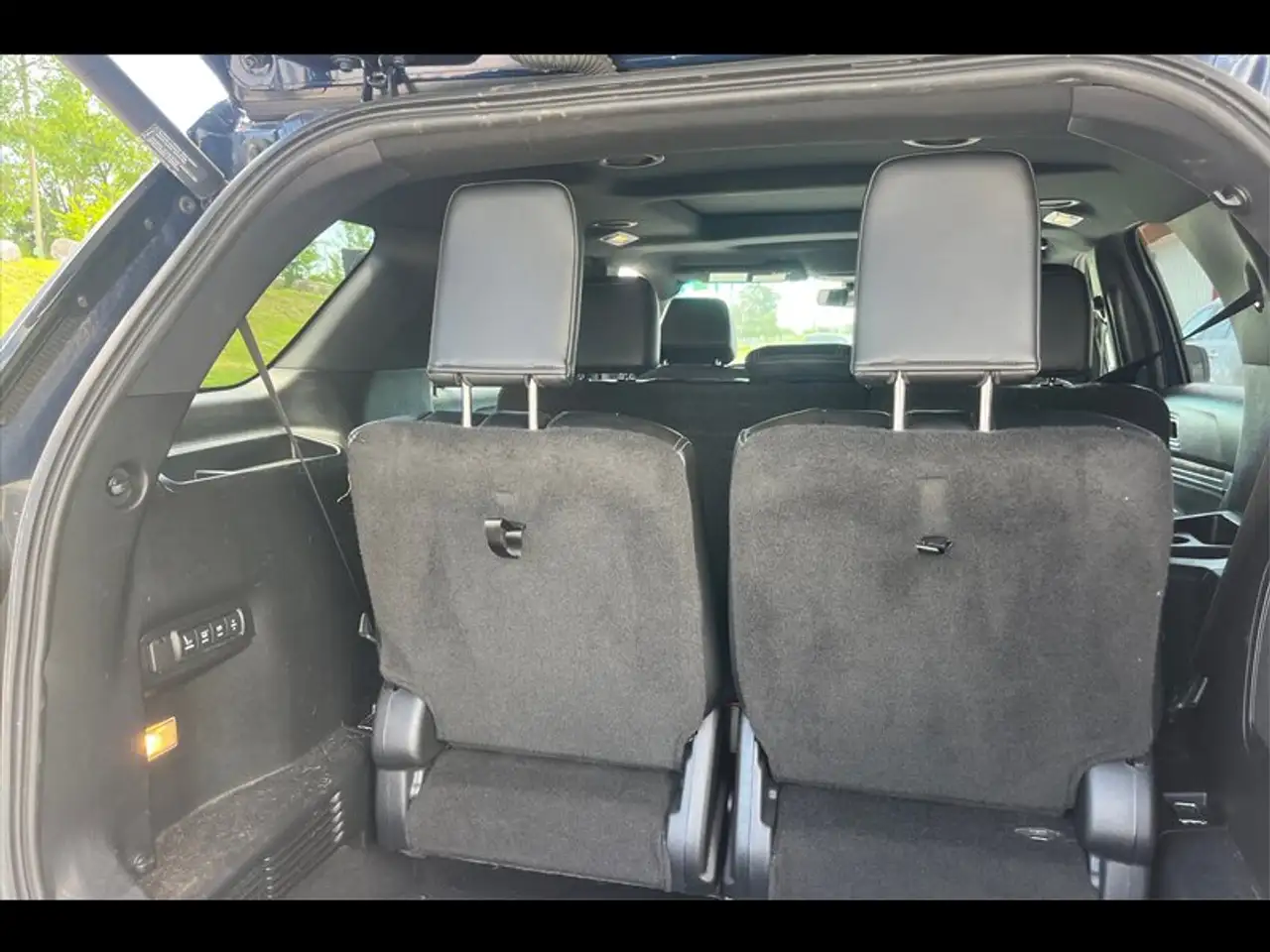 Ford Explorer photo Ford Explorer
