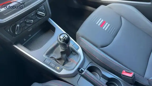 Seat Arona view 13