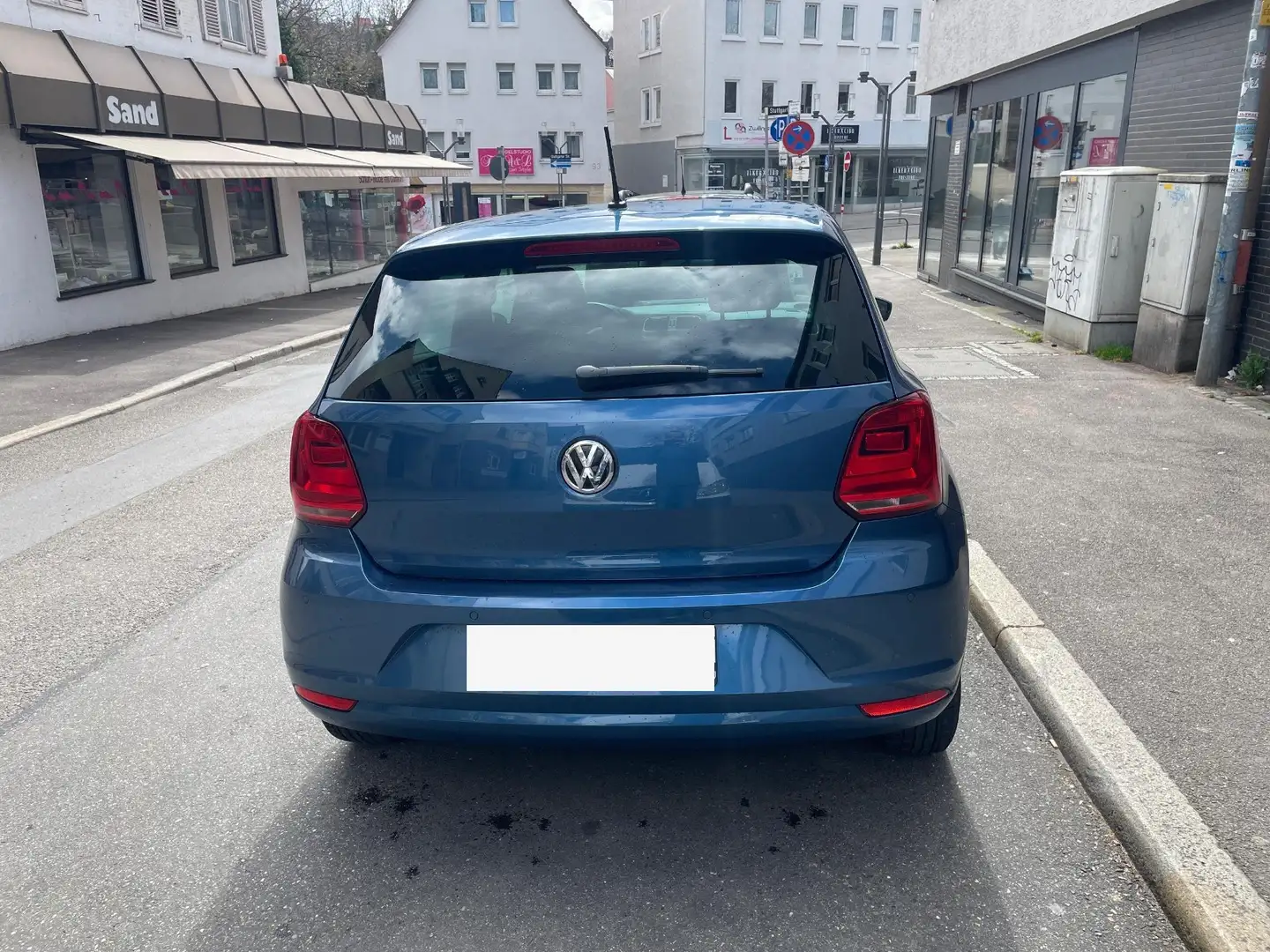 Volkswagen Polo 1.0 Allstar Blau - 2