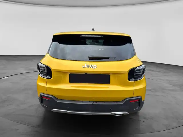 Jeep Avenger view 5