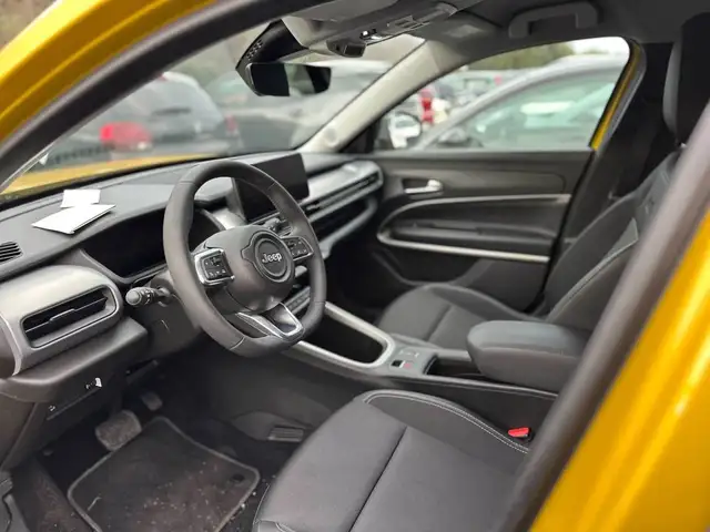 Jeep Avenger view 14