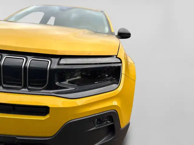 Jeep Avenger view 8