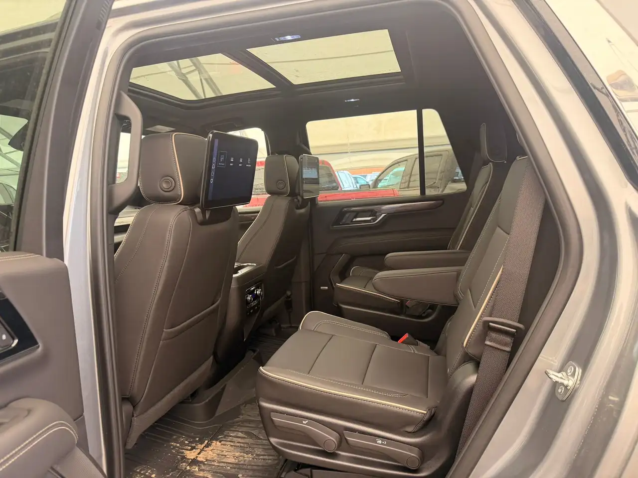 GMC Yukon снимка GMC Yukon